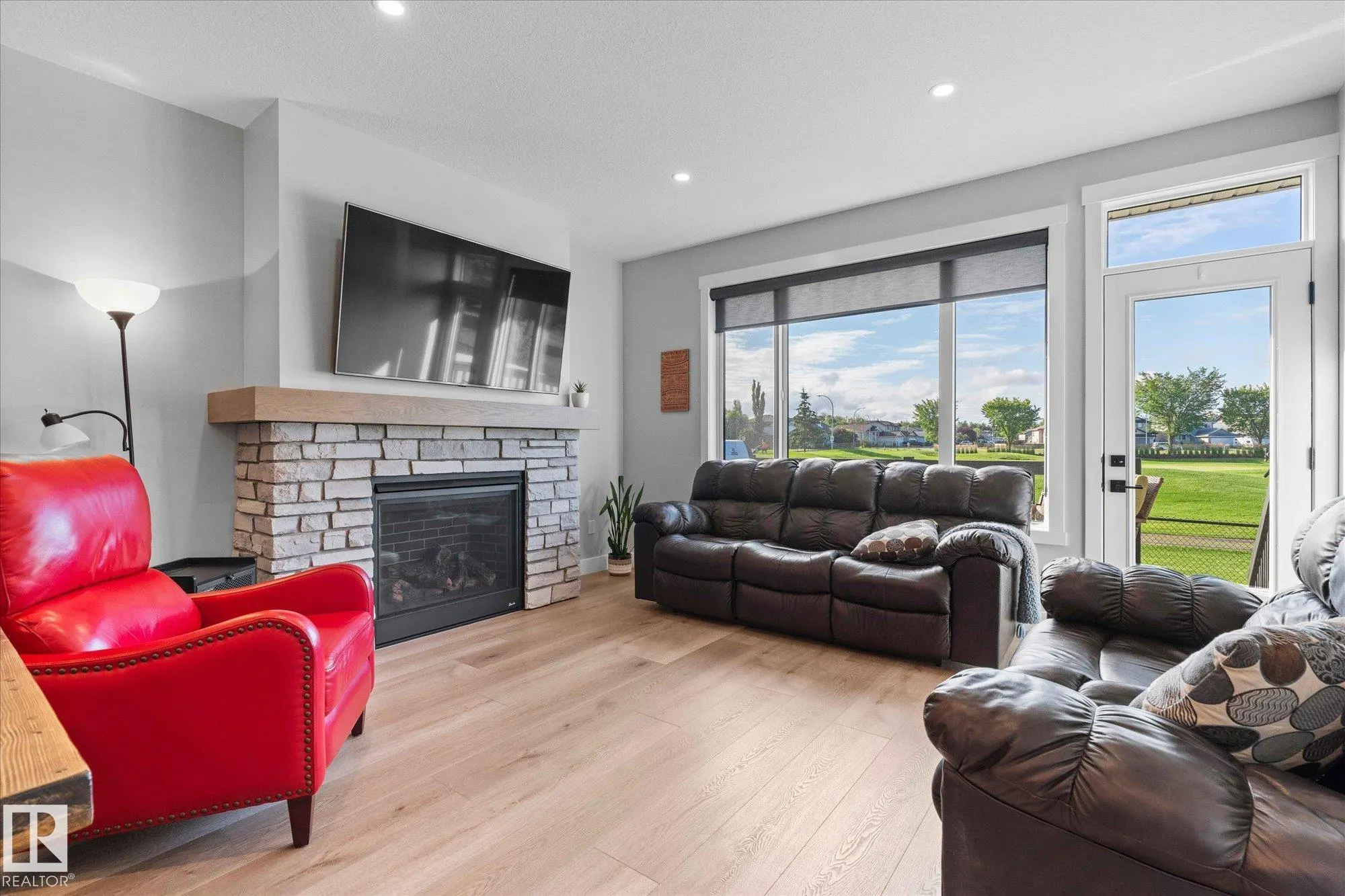 106 GRAYBRIAR Drive