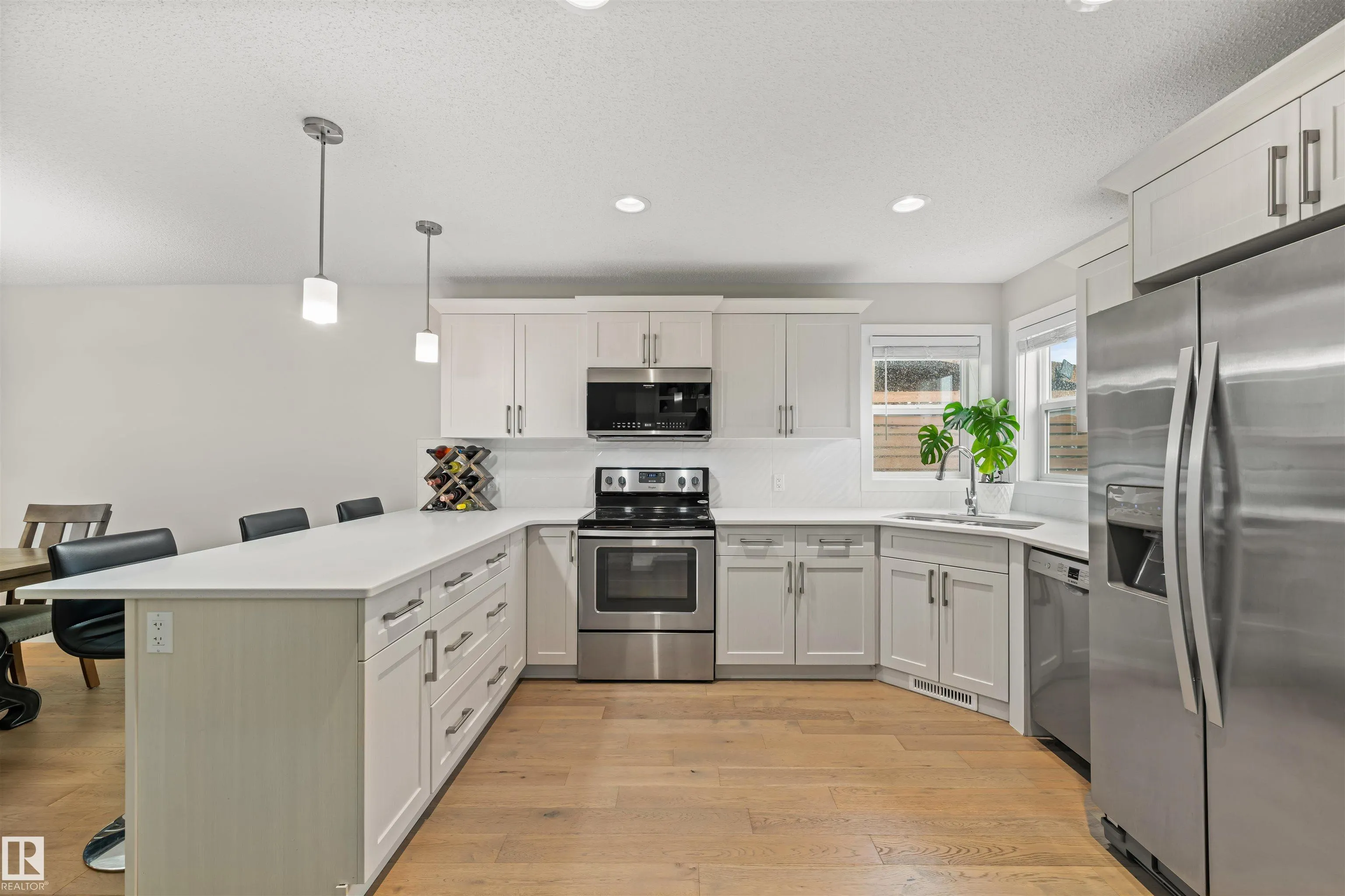 34 Hope Common