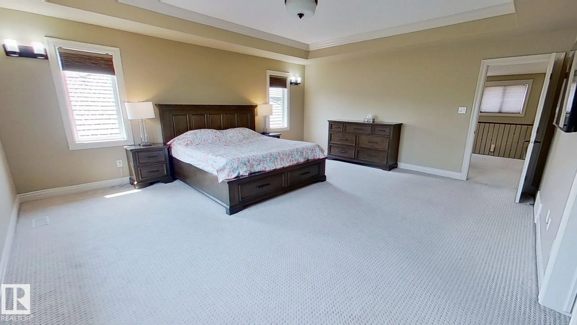 1005 DOWNEY Way