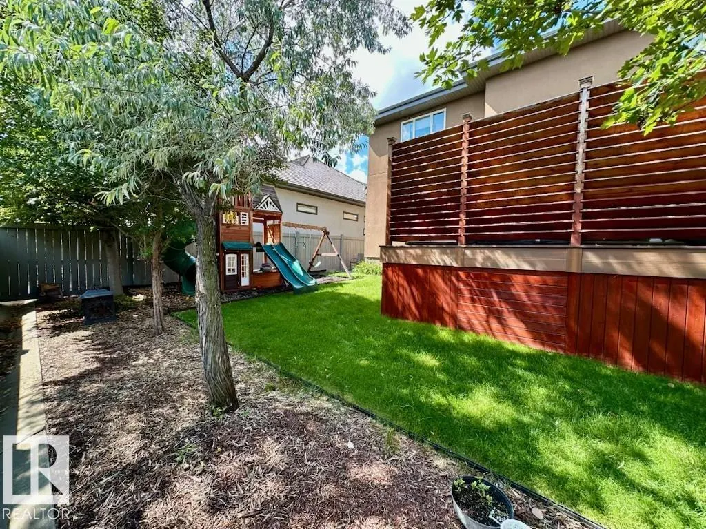 1005 DOWNEY Way