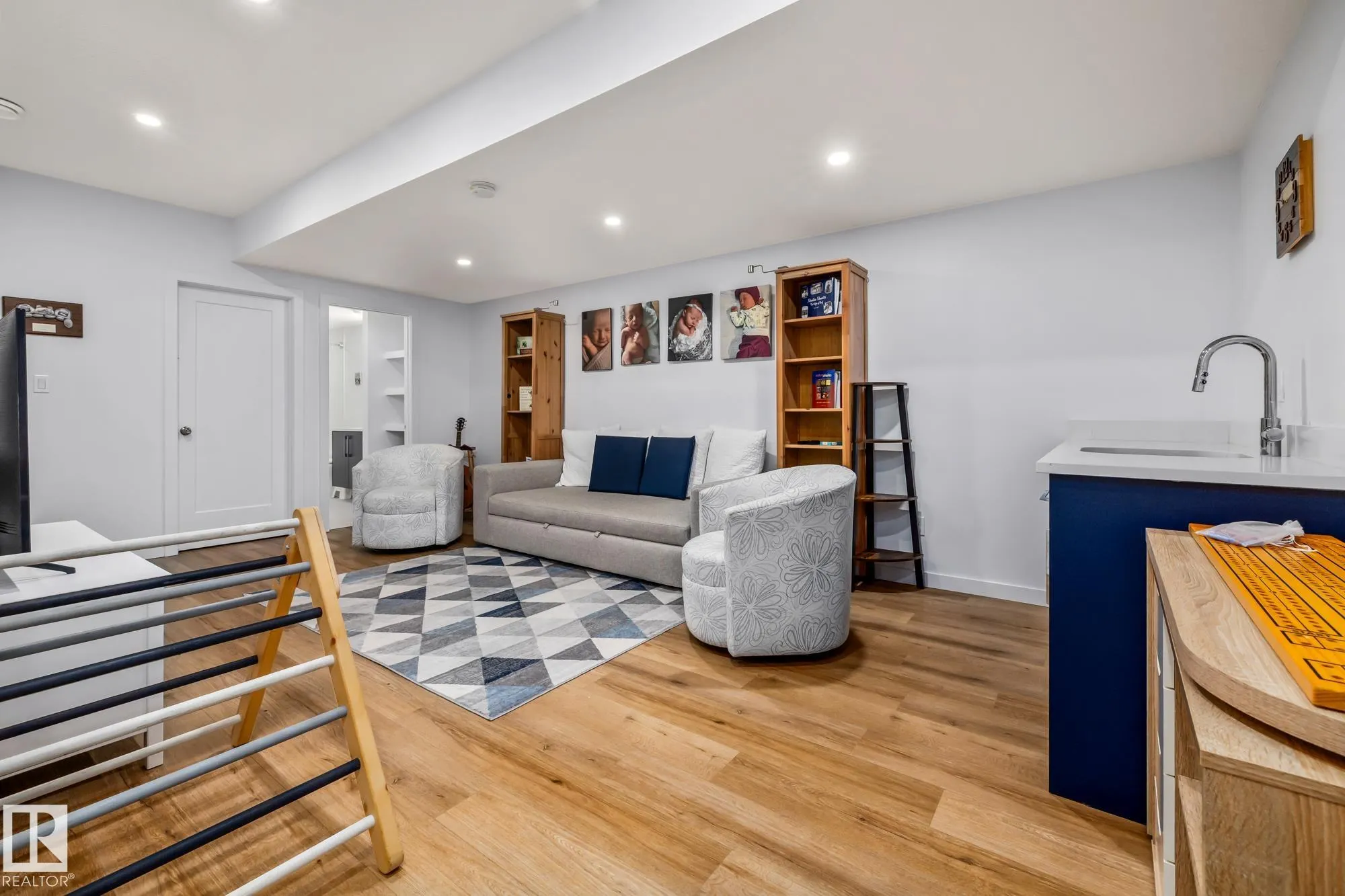 10312 78 st