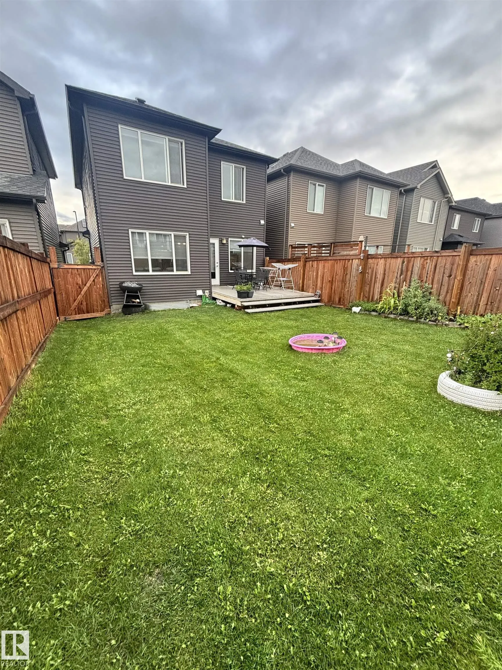 2084 GRAYDON HILL Crescent