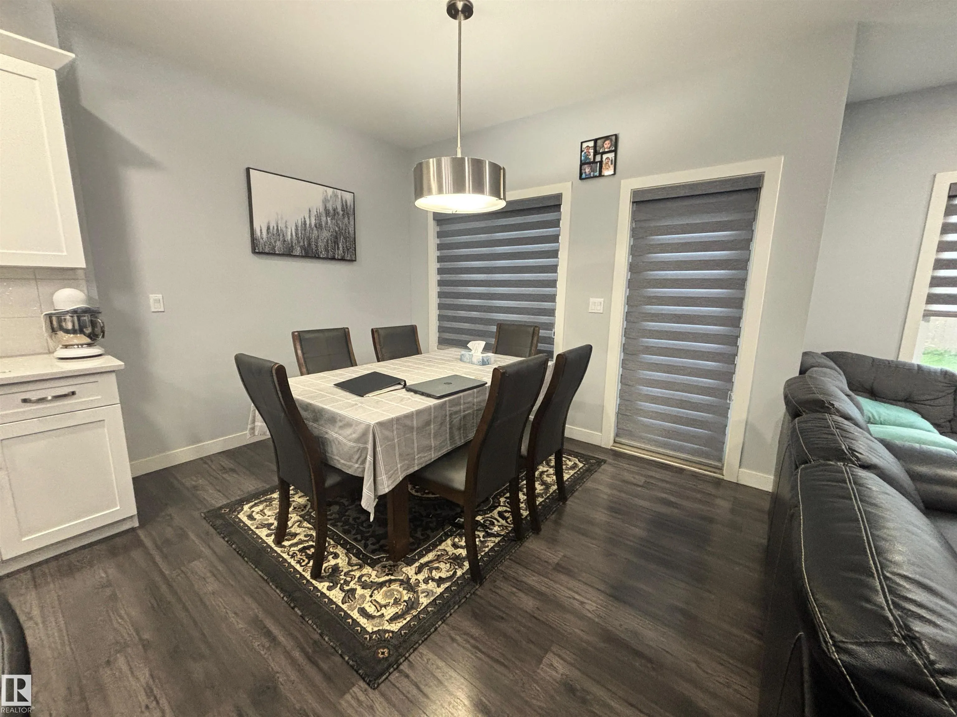 2084 GRAYDON HILL Crescent