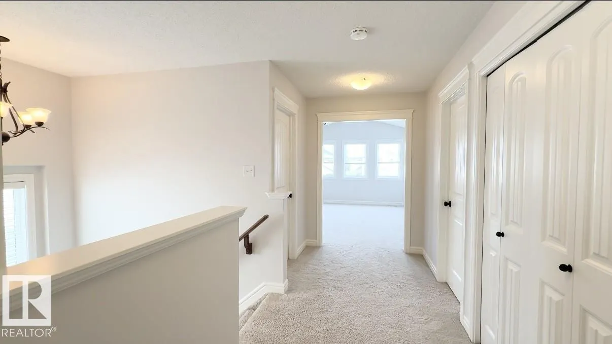 120 SANDALWOOD Crescent