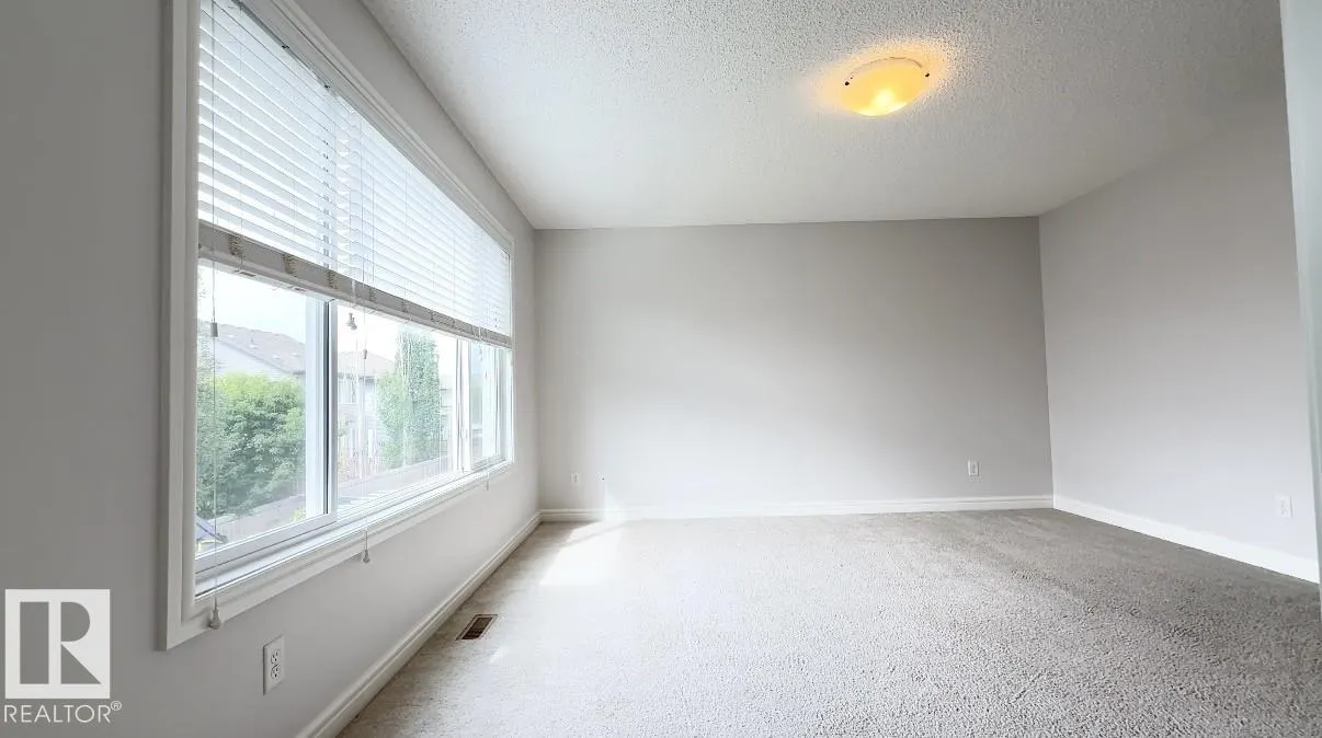 120 SANDALWOOD Crescent