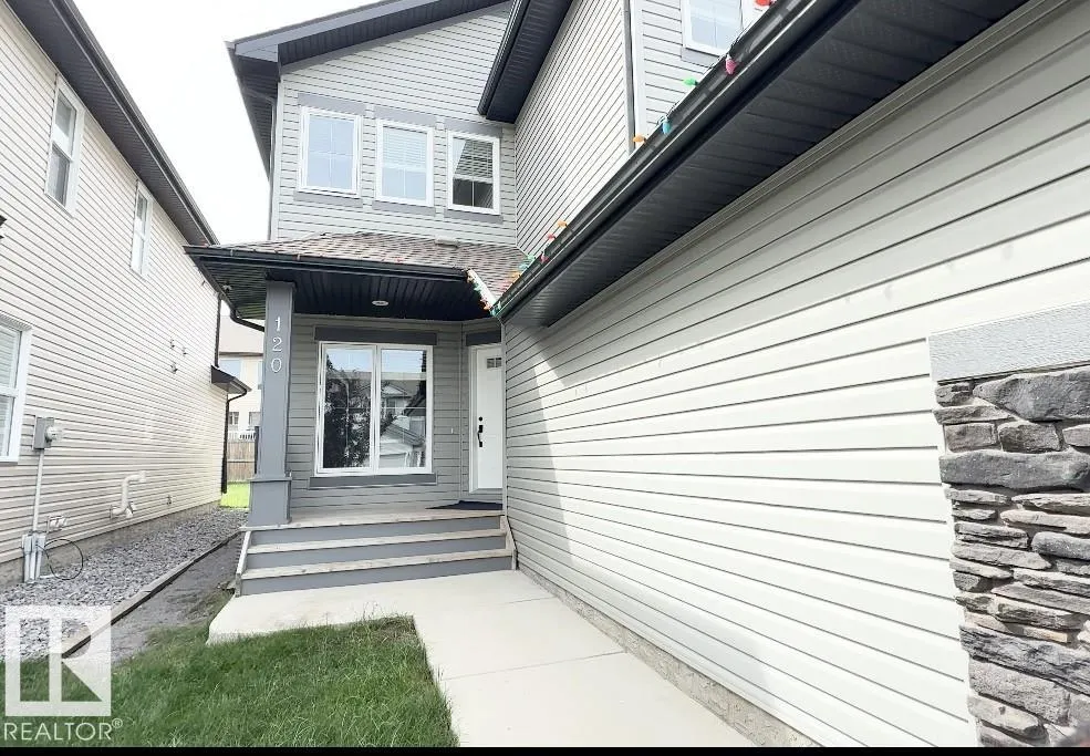 120 SANDALWOOD Crescent