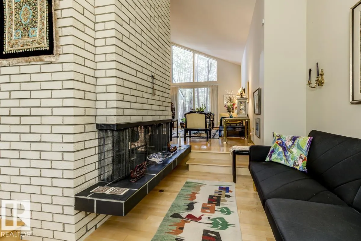 39 WOLF Crescent