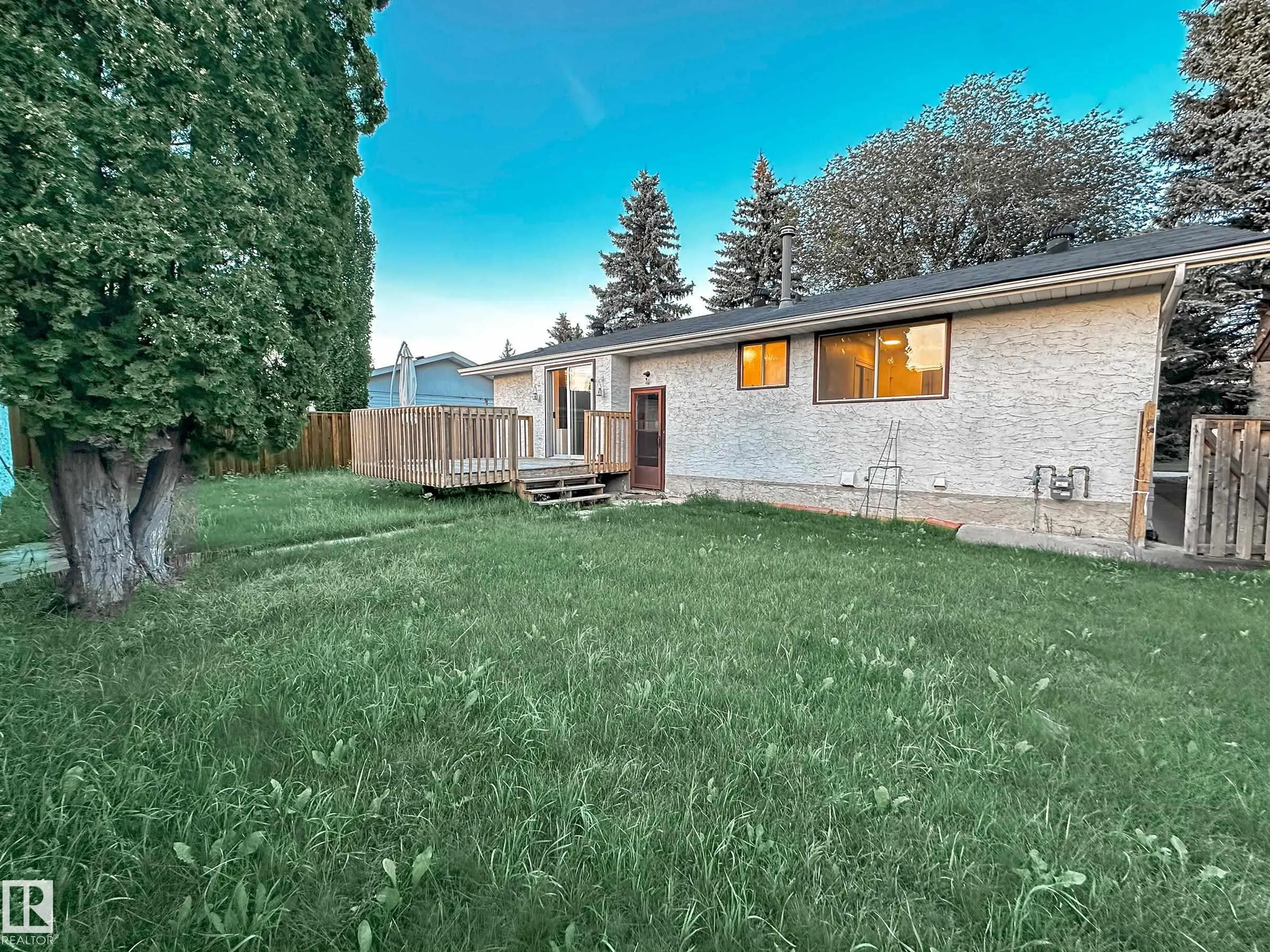 3220 114 Street