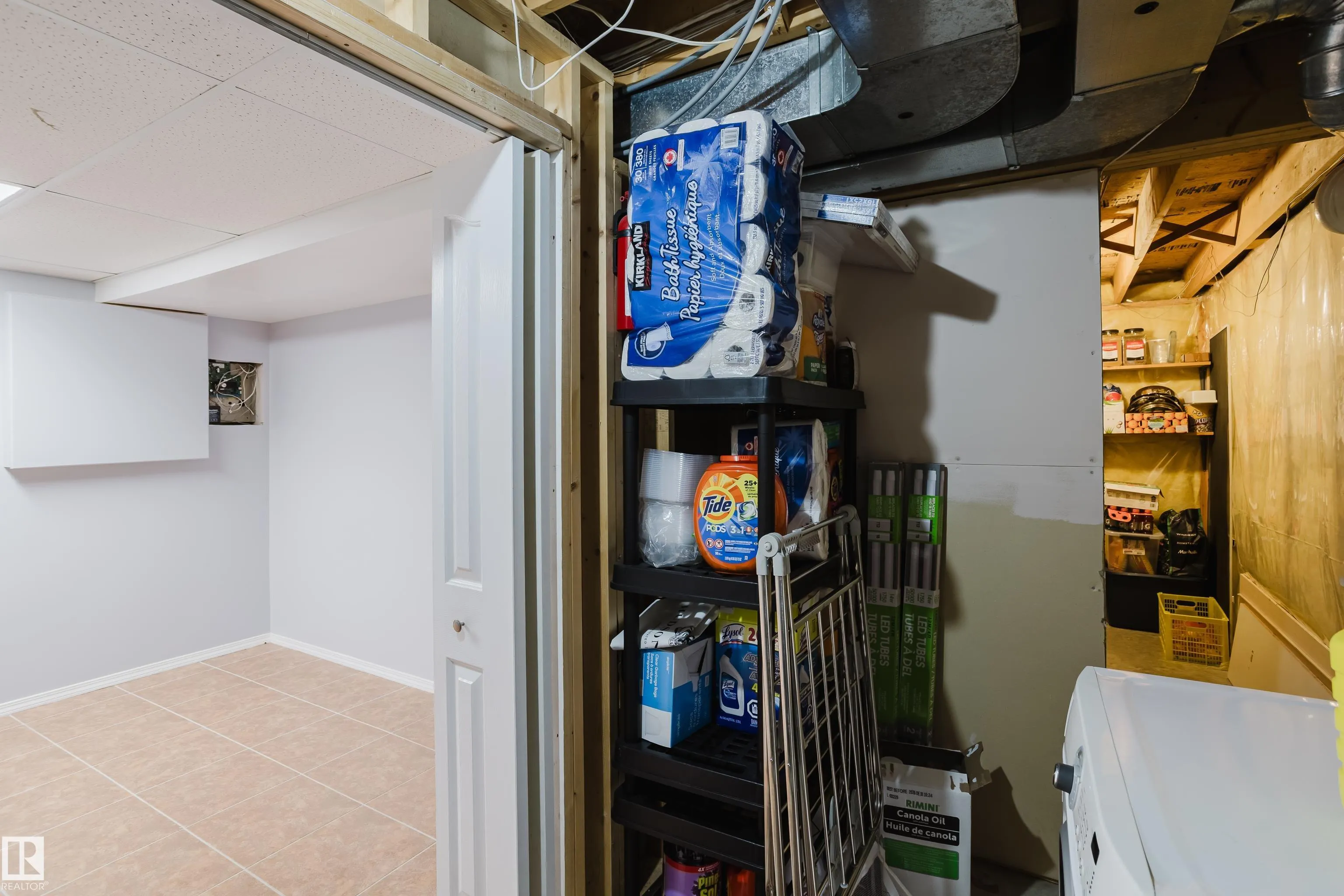 157 RIVER POINT