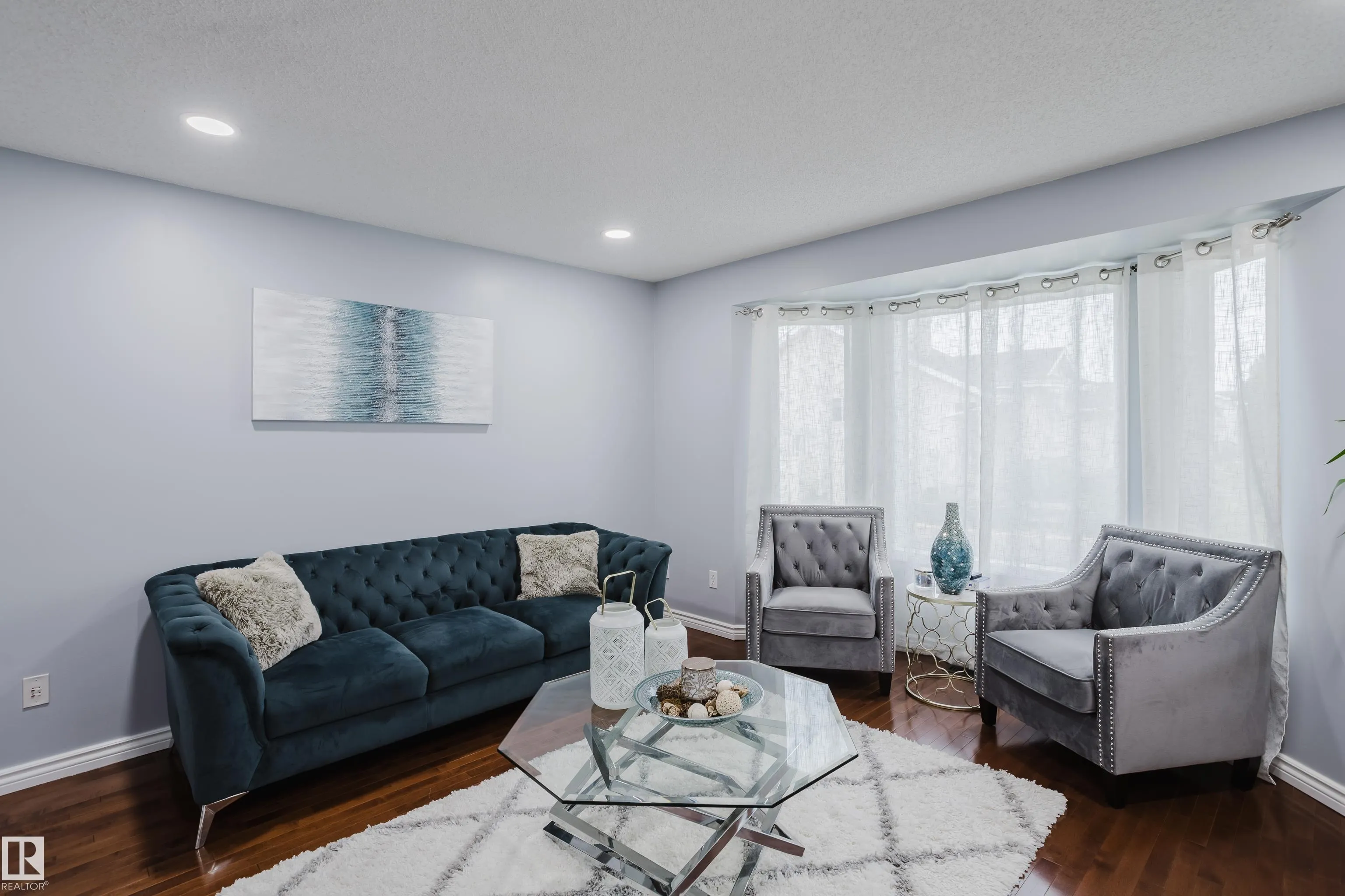 157 RIVER POINT