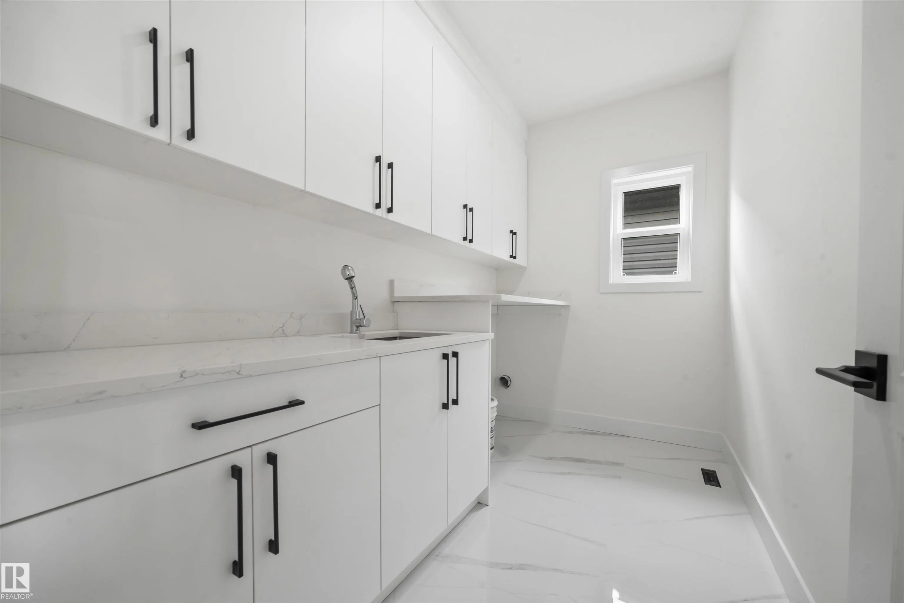66 EDGEFIELD Way