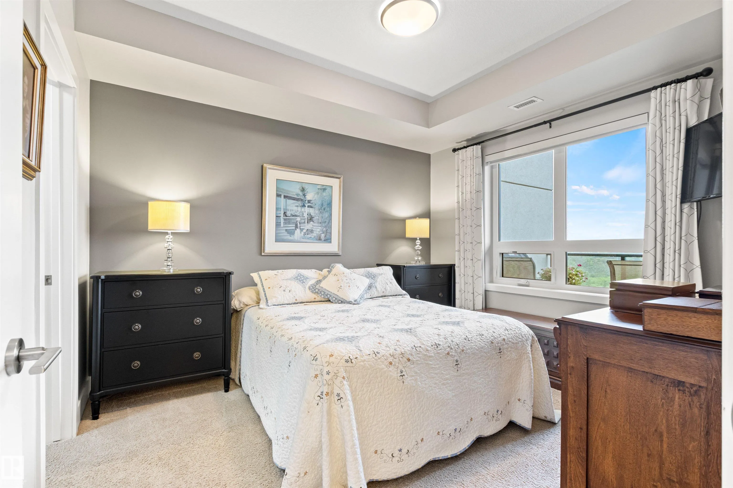 200 BELLEROSE Drive