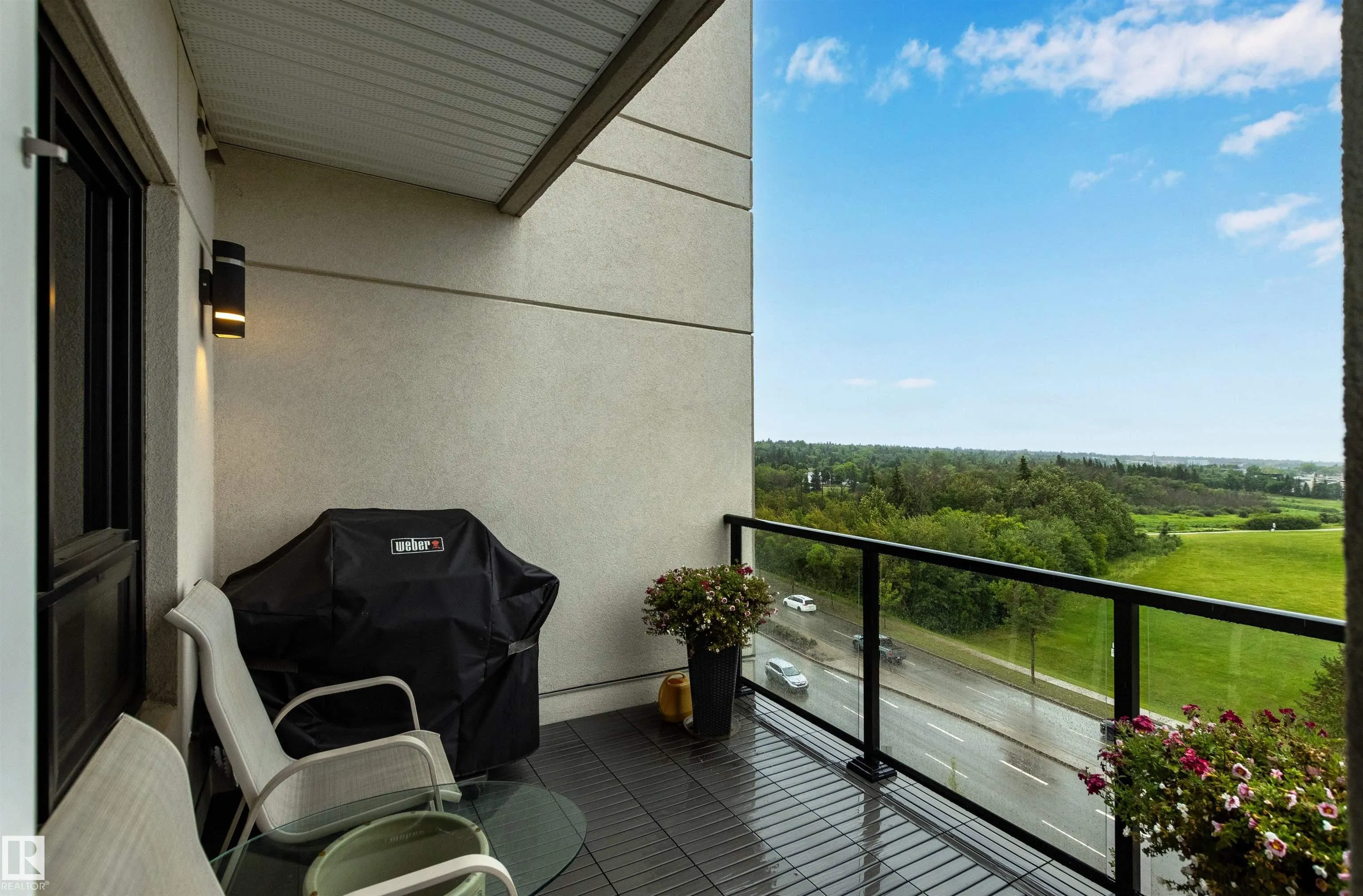 200 BELLEROSE Drive