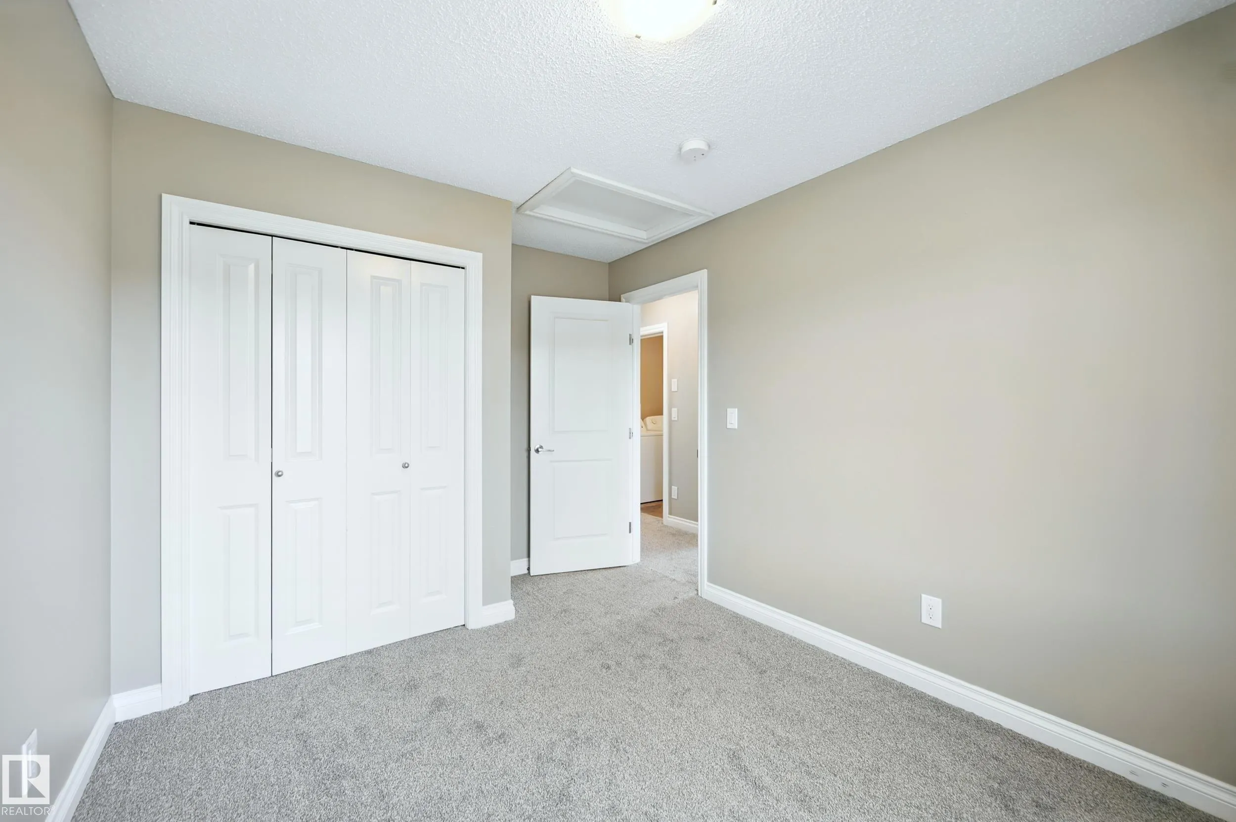 8163 Chapelle Way