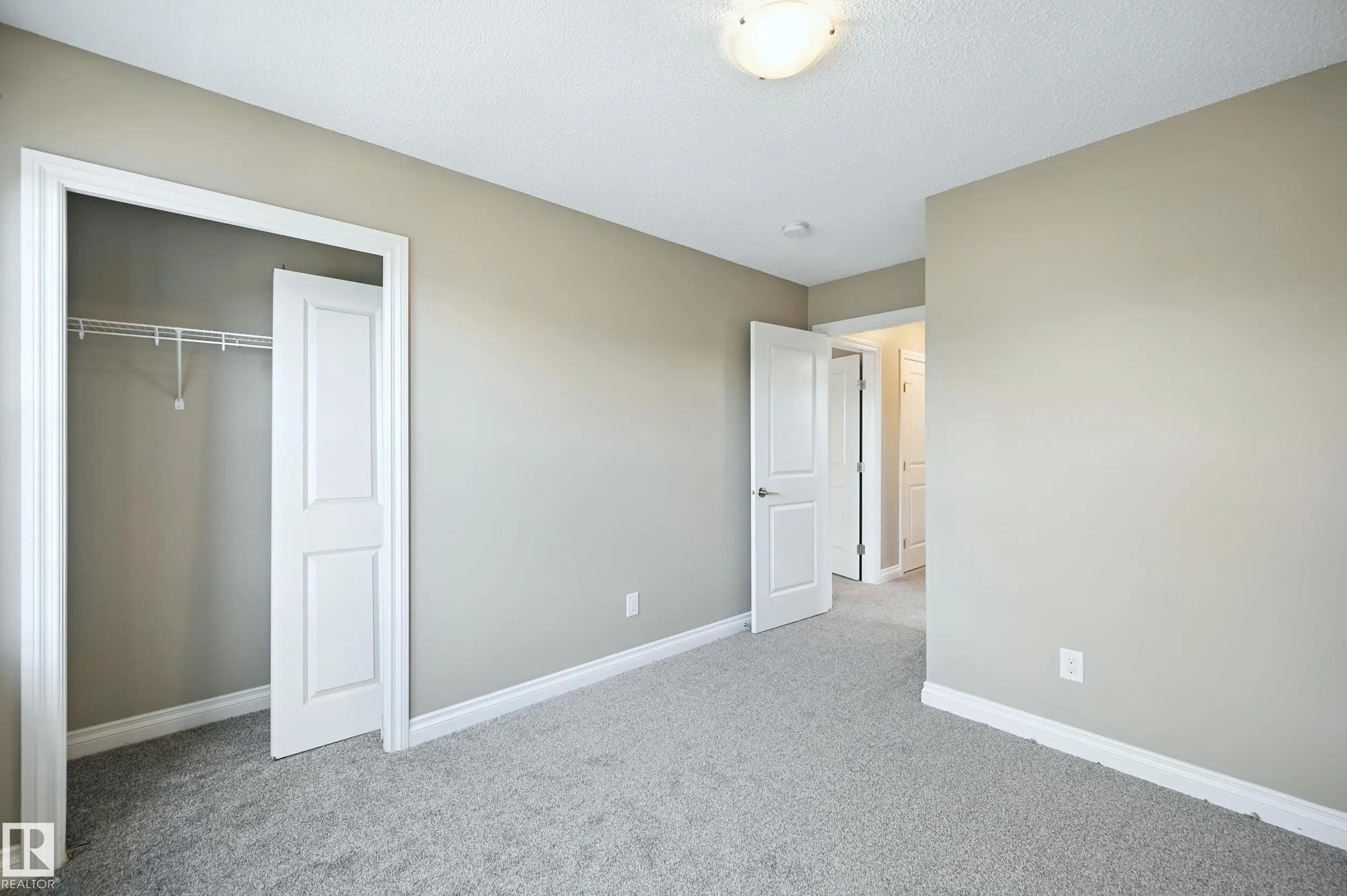 8163 Chapelle Way