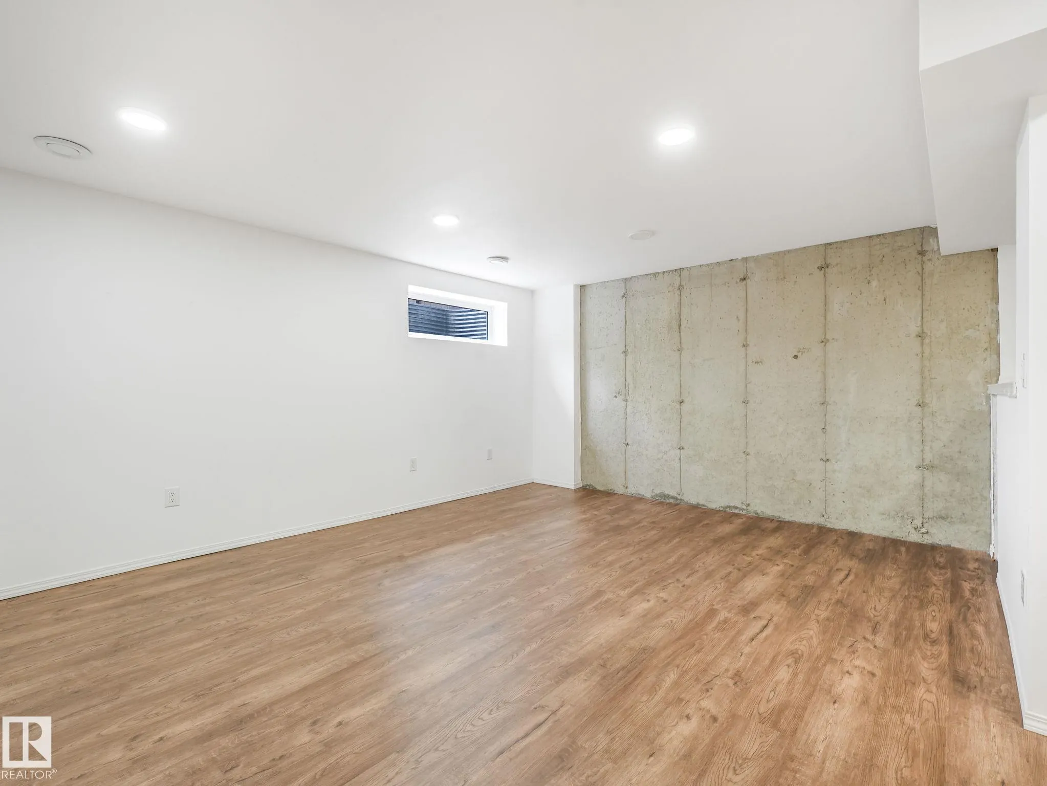 1428 HODGSON Way