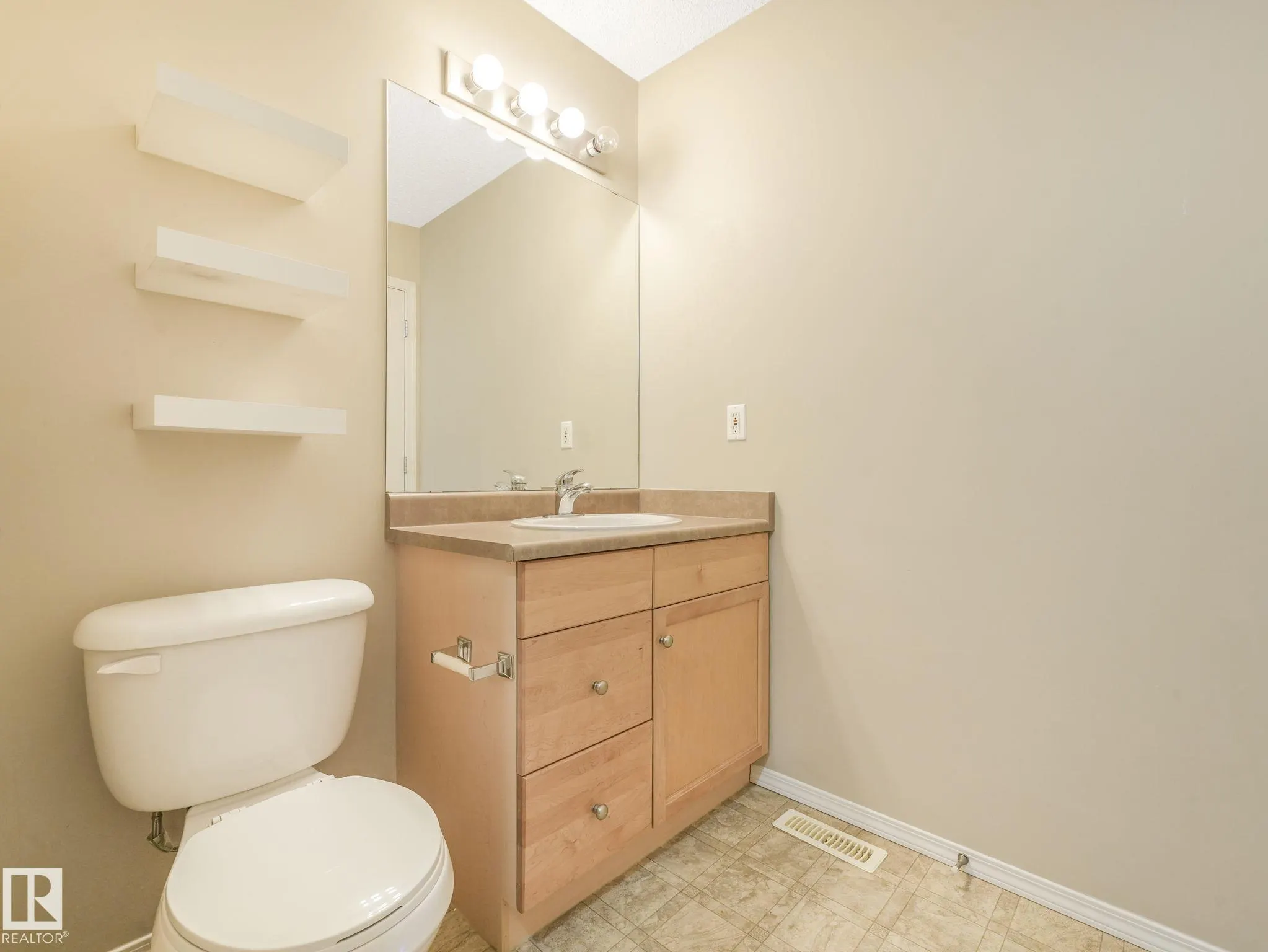 1428 HODGSON Way