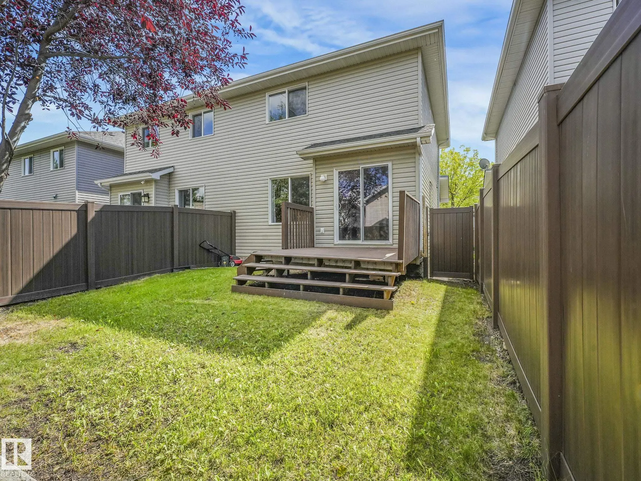 1428 HODGSON Way