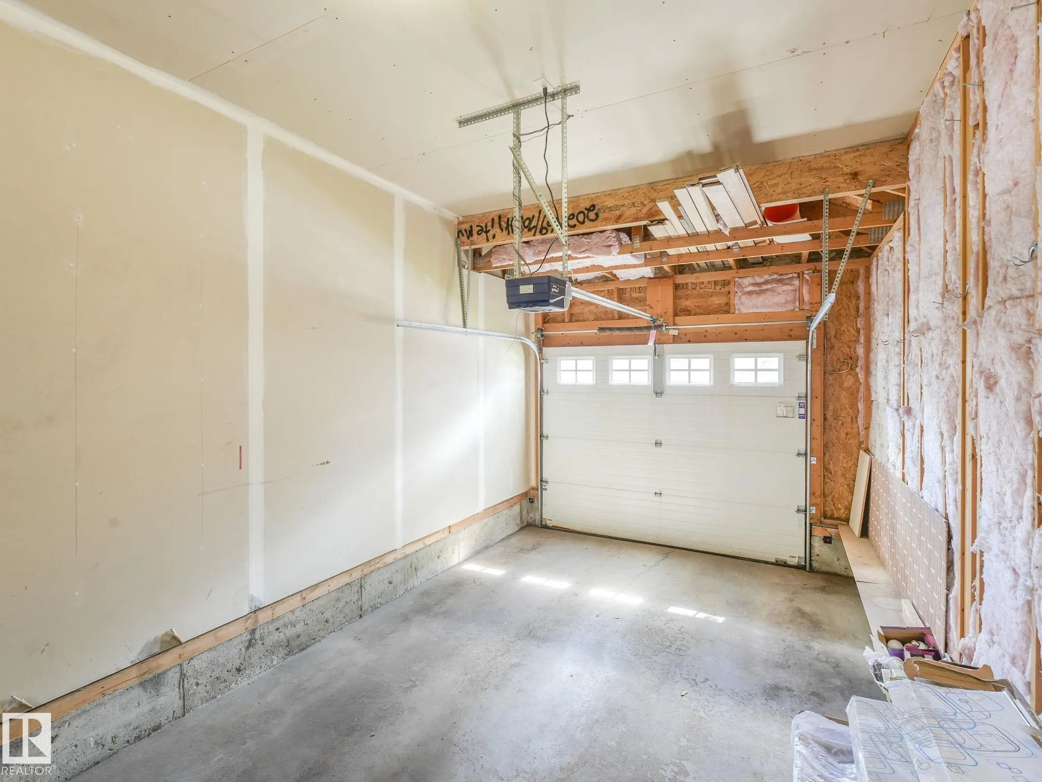 1428 HODGSON Way
