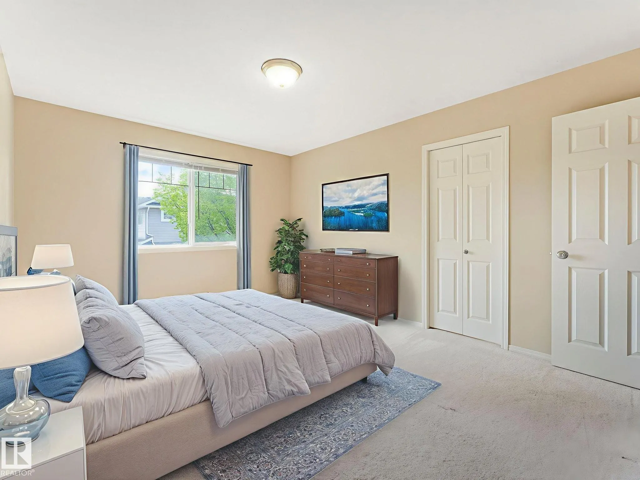 1428 HODGSON Way