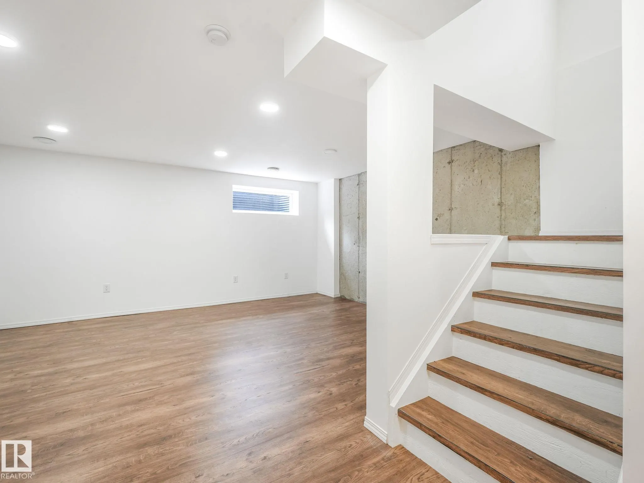 1428 HODGSON Way