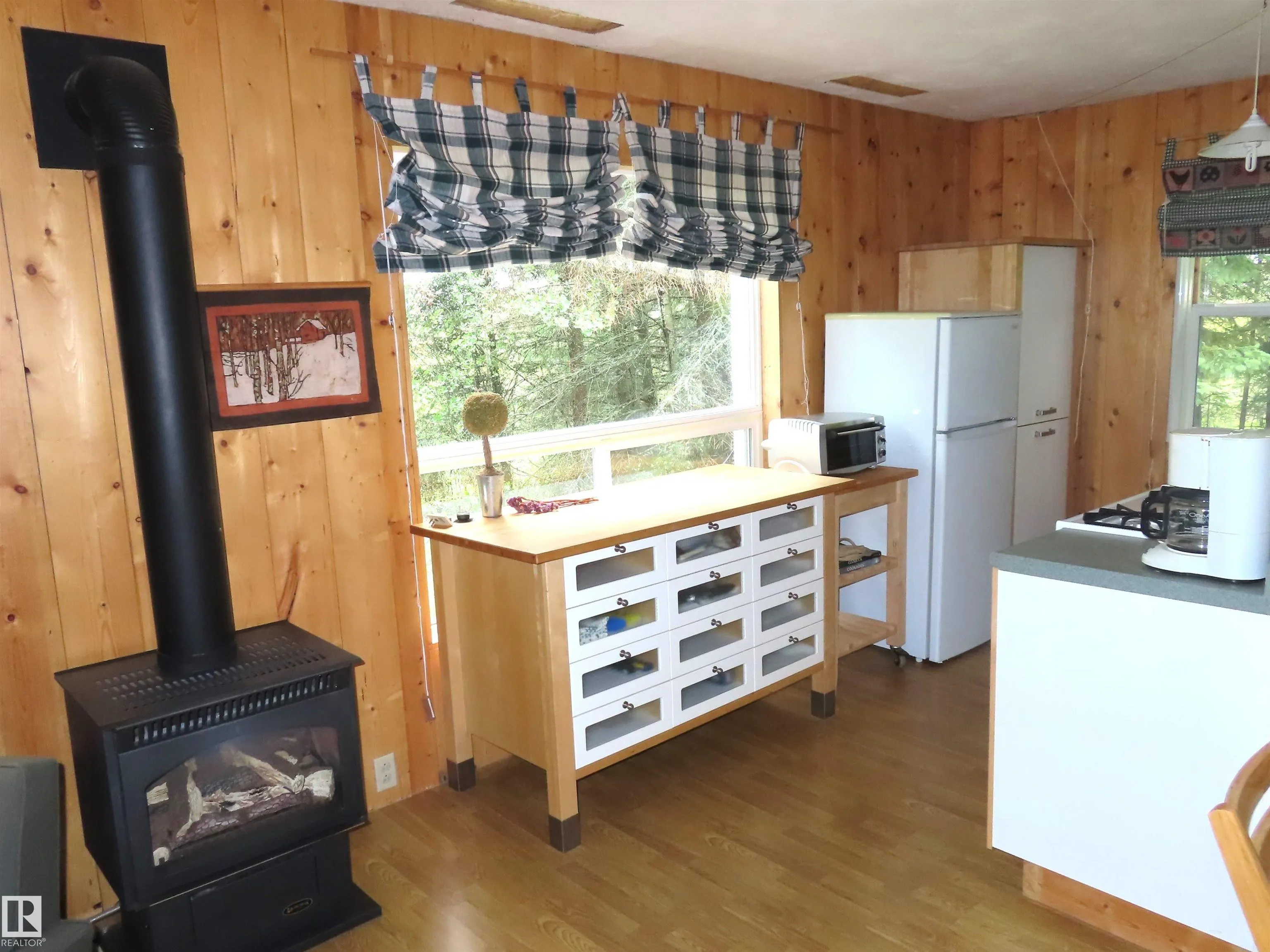 8316 HWY 16A