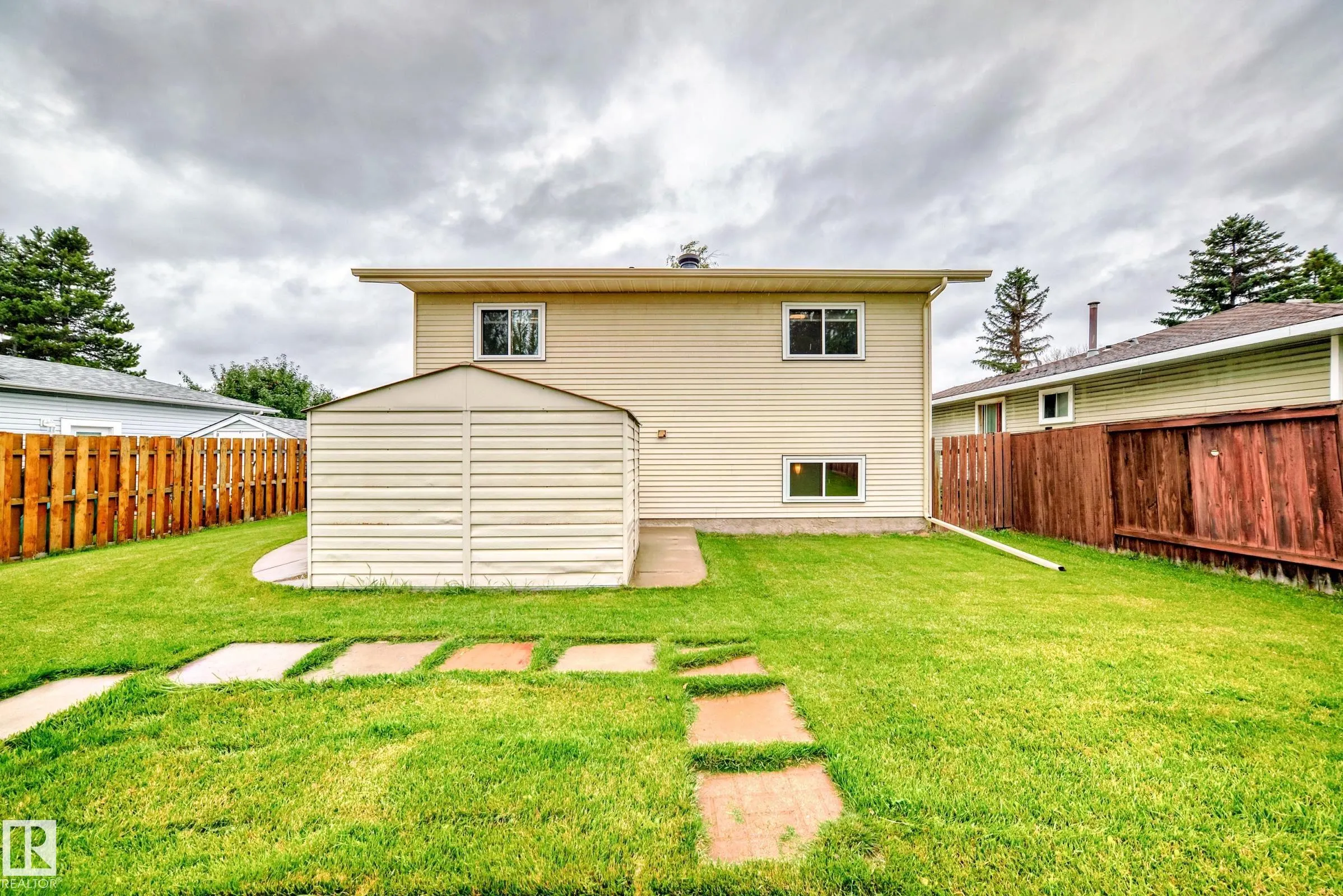 1851 104 Street