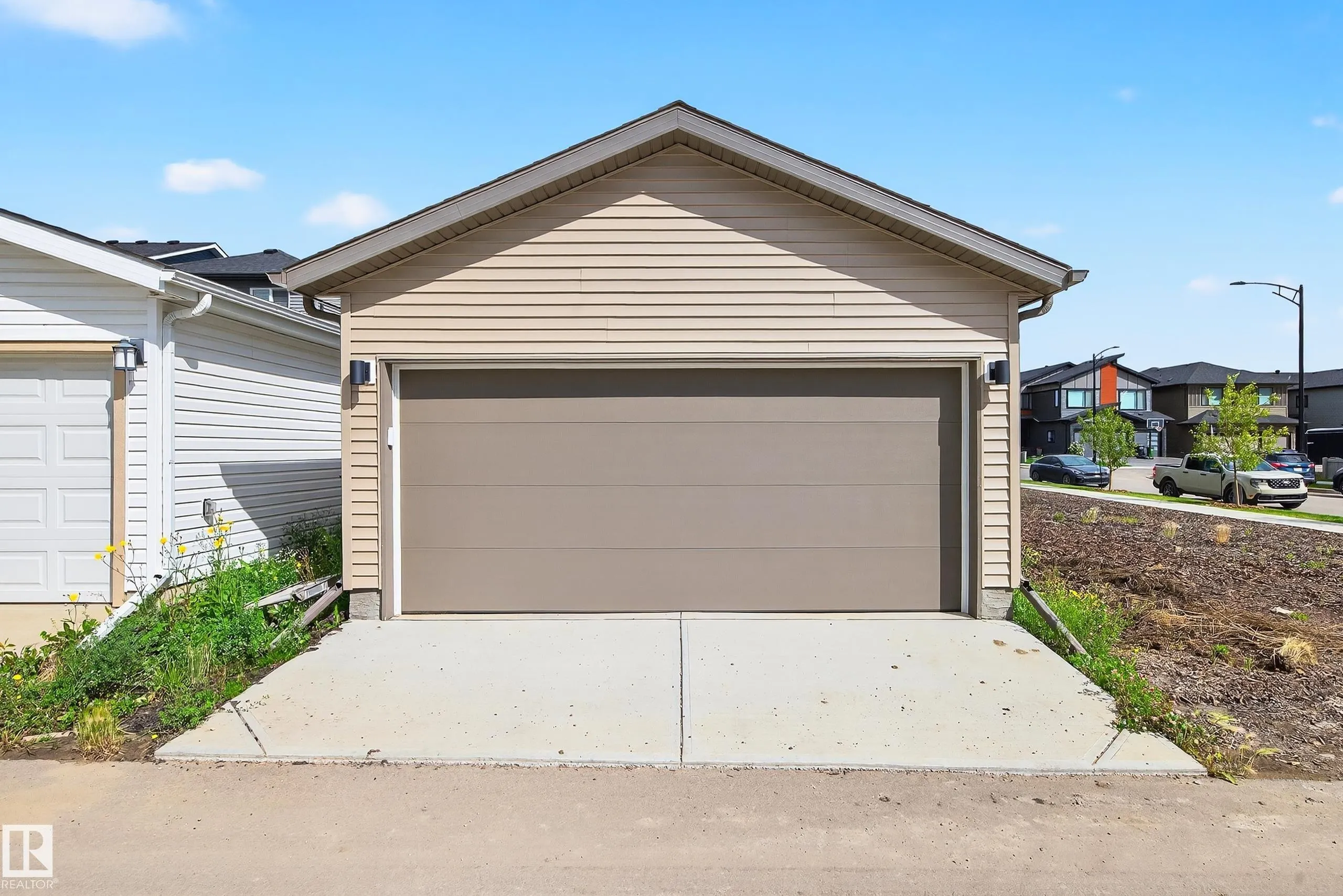 17208 2 Street