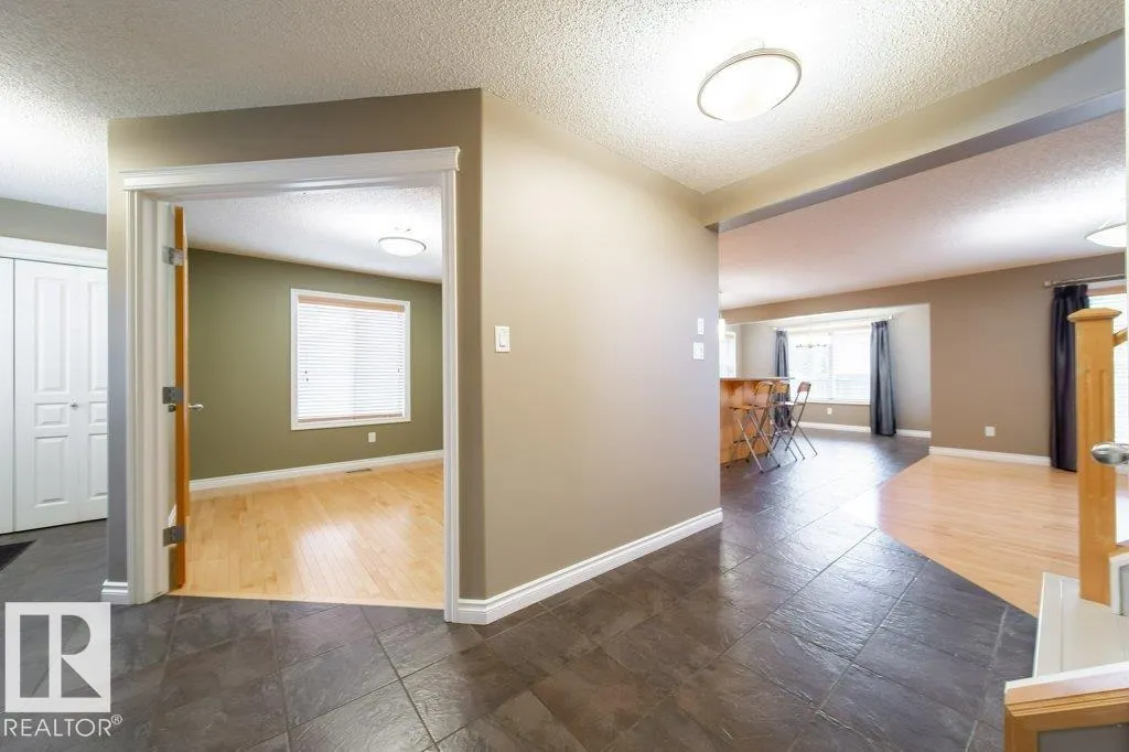 507 CRANDELL Crest