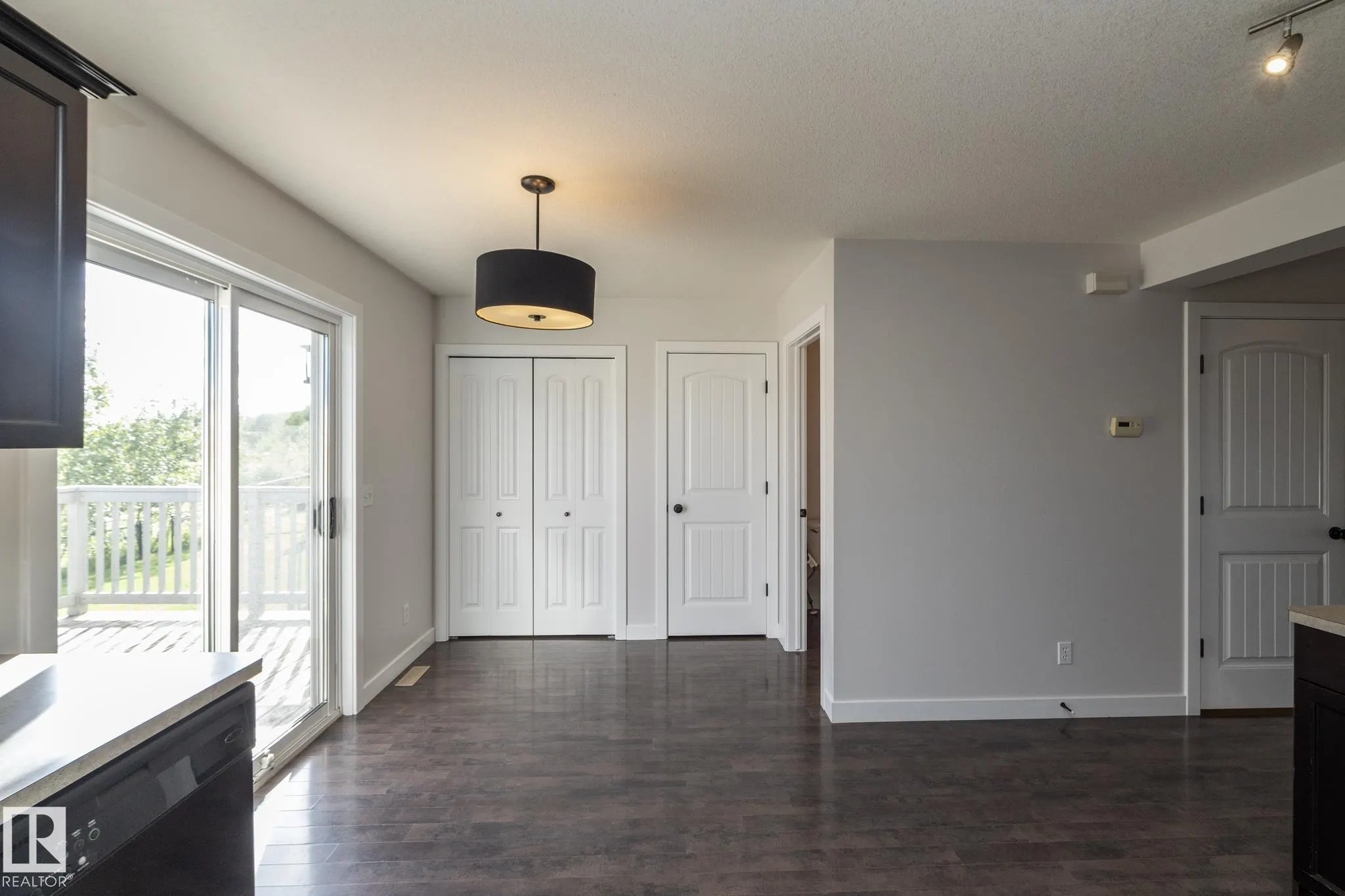 193 BIRCHWOOD Close