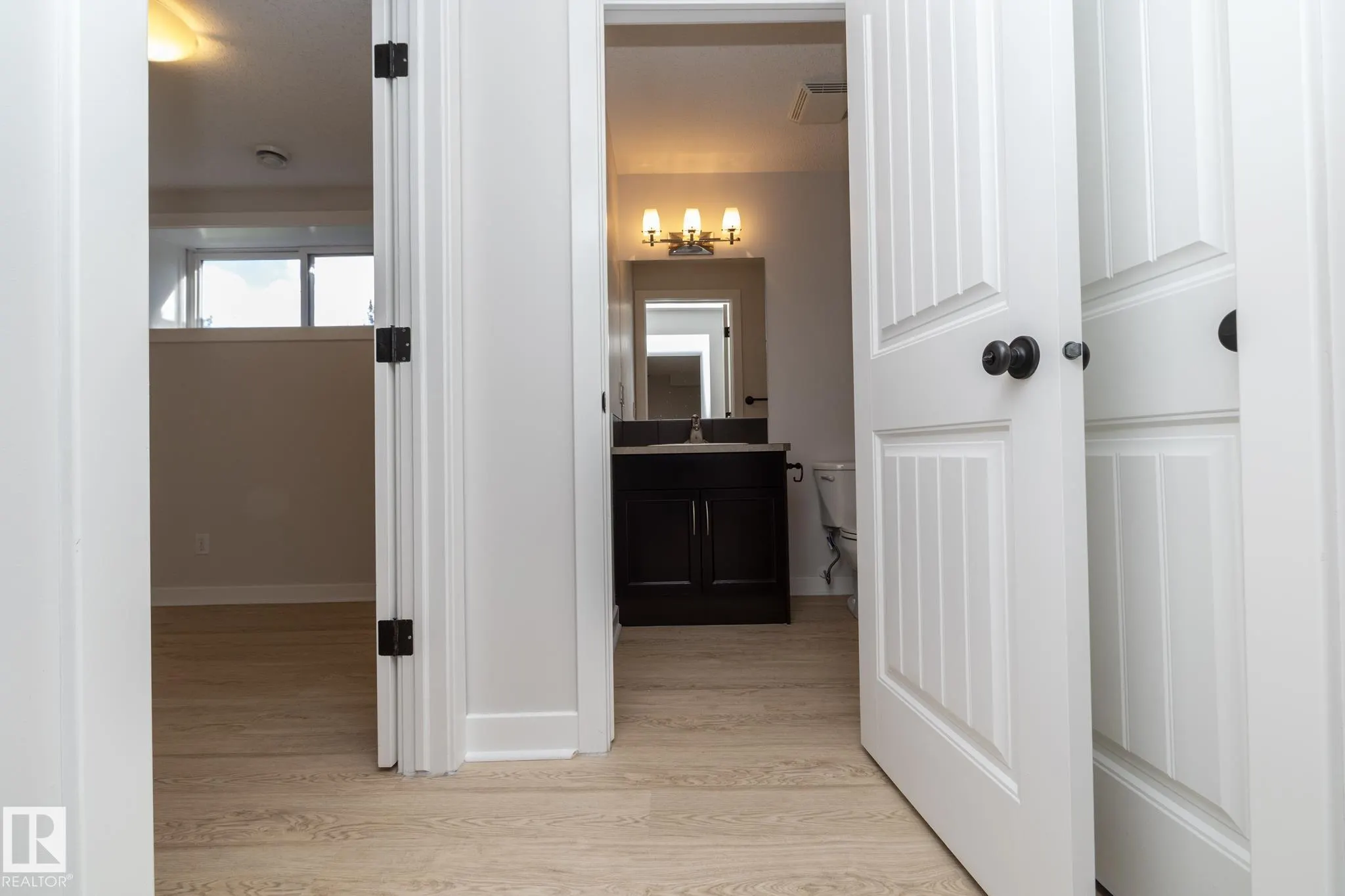 193 BIRCHWOOD Close