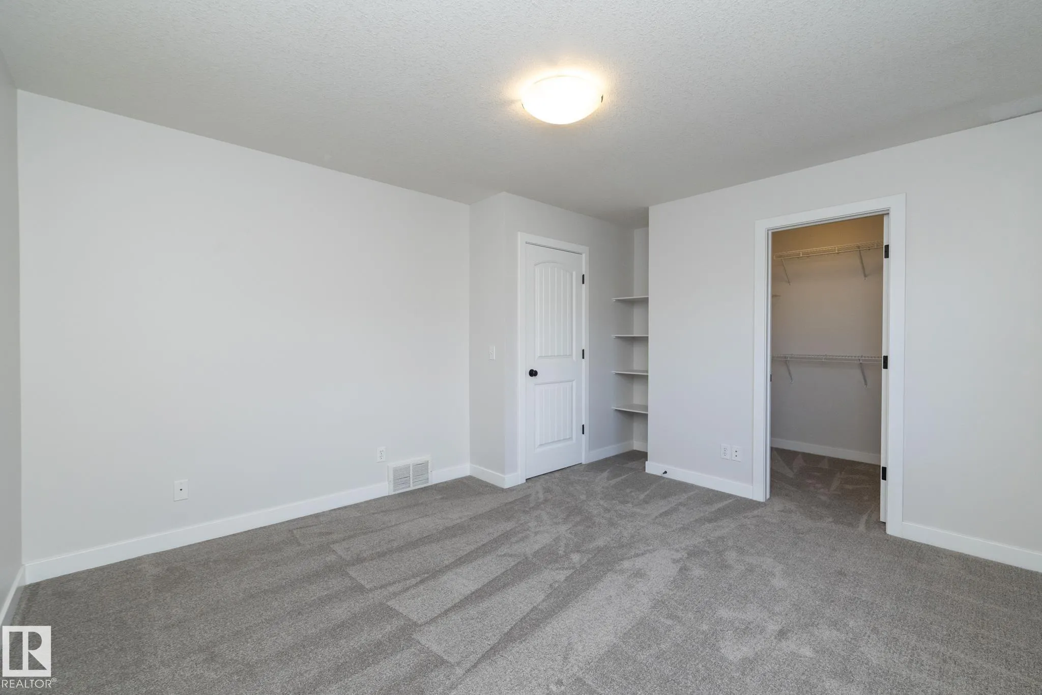 193 BIRCHWOOD Close