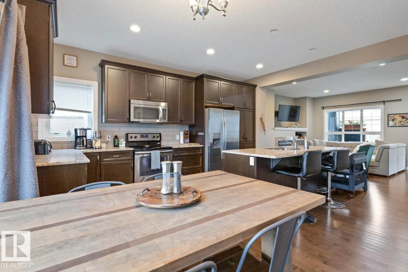 71 HUDSON Cove