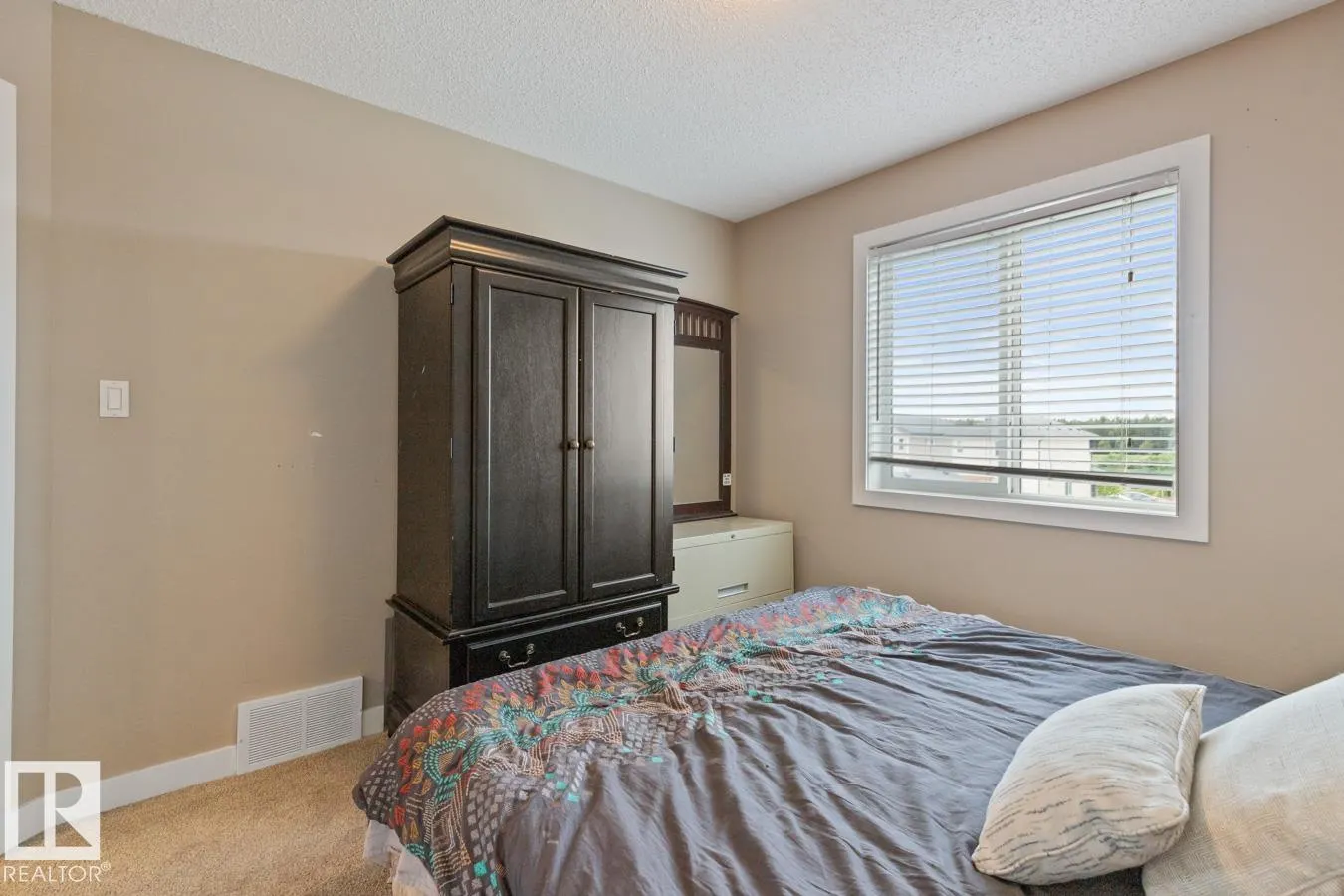 71 HUDSON Cove