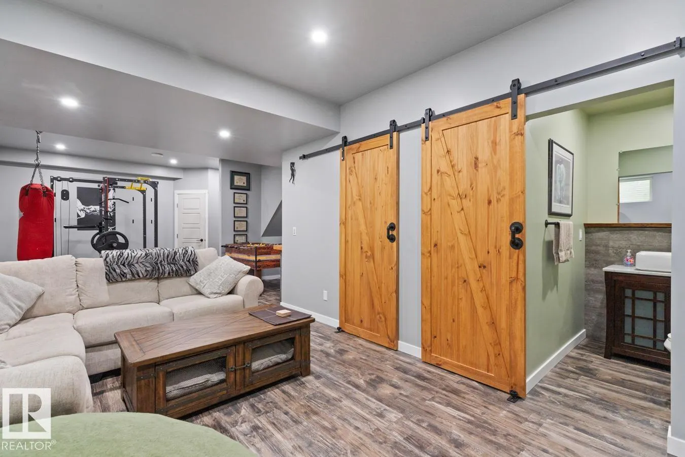 71 HUDSON Cove
