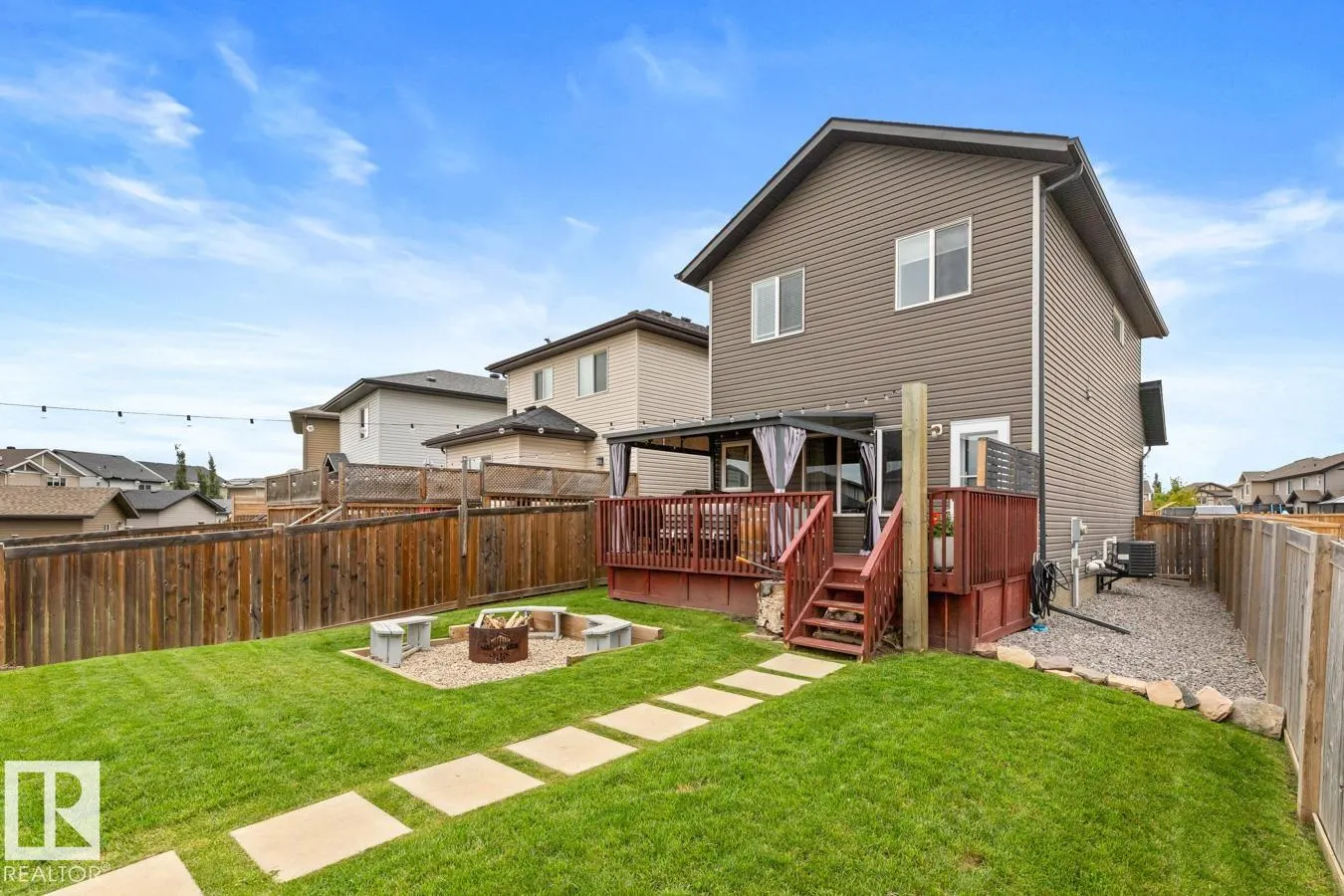71 HUDSON Cove