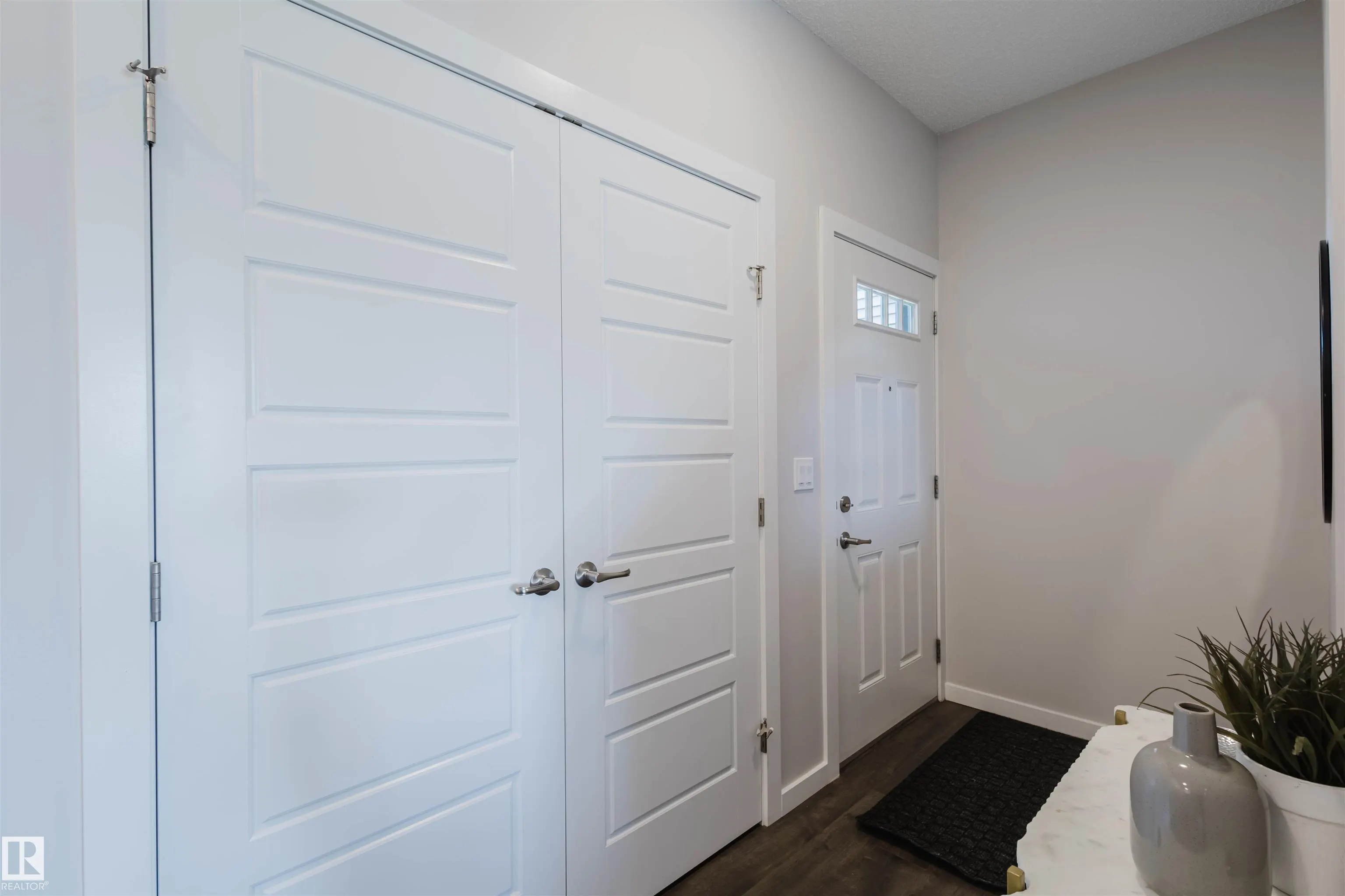 1407 DARBY GREEN Green