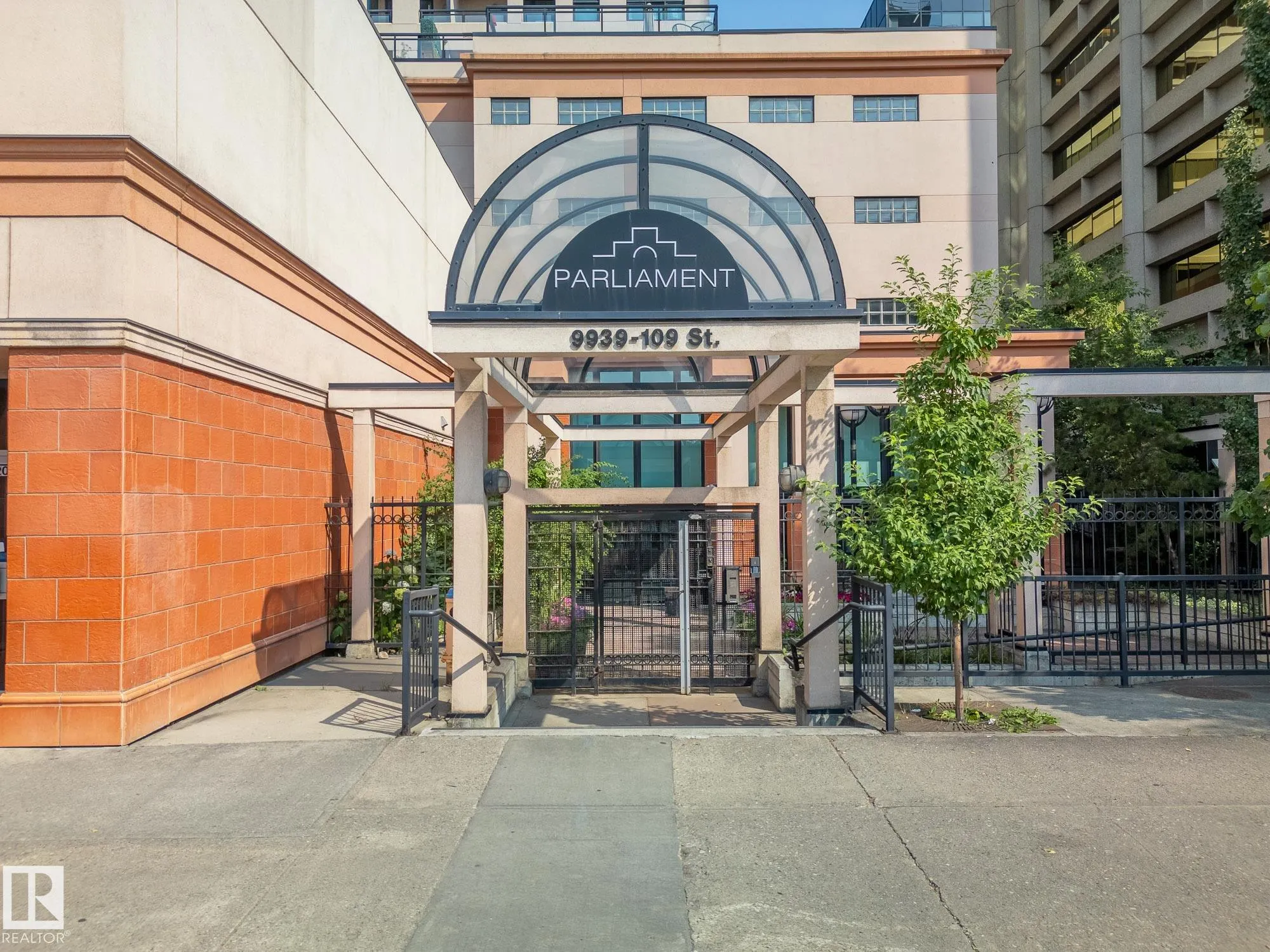 9939 109 Street