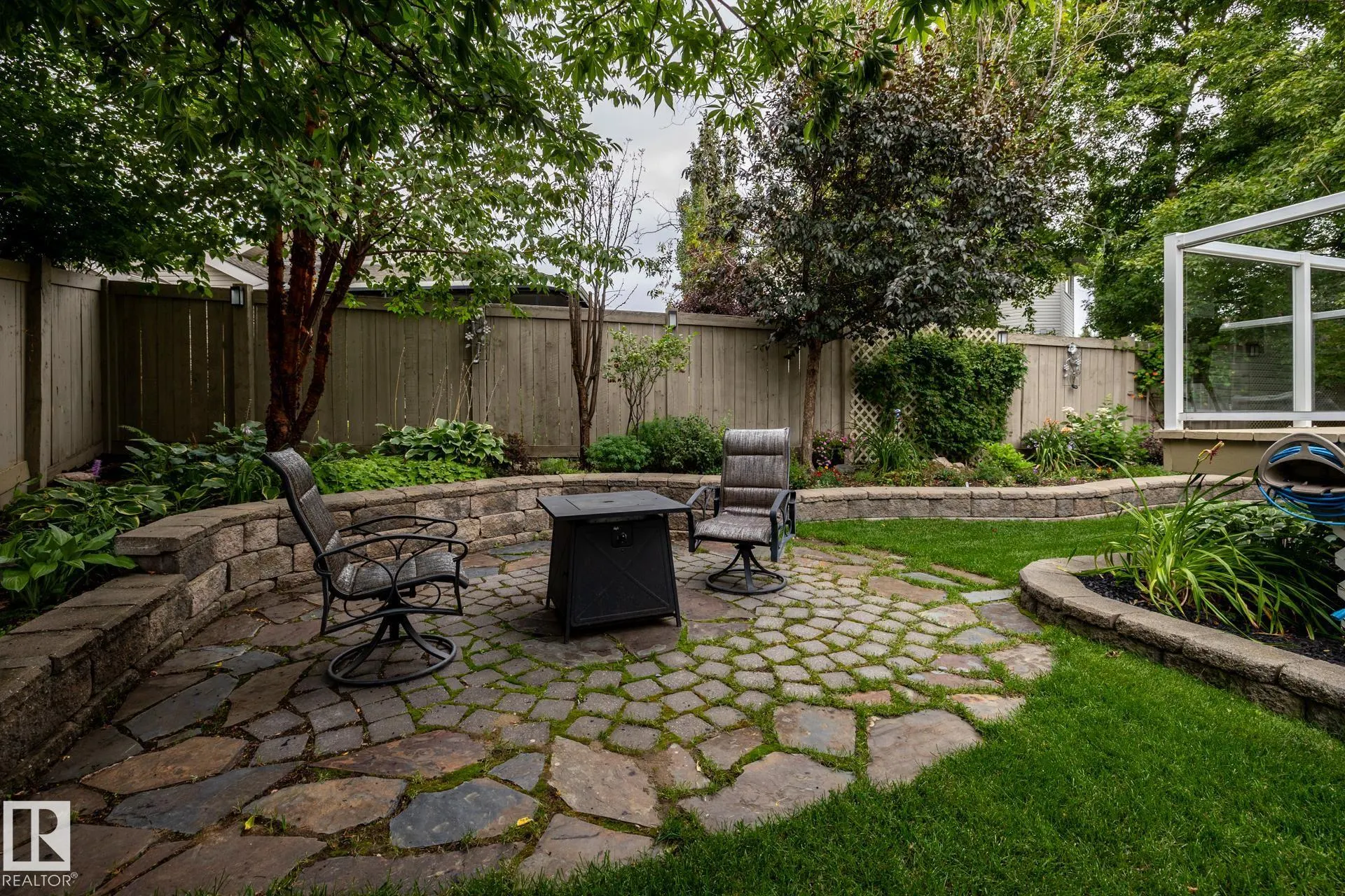 69 RIDGEPOINT Way