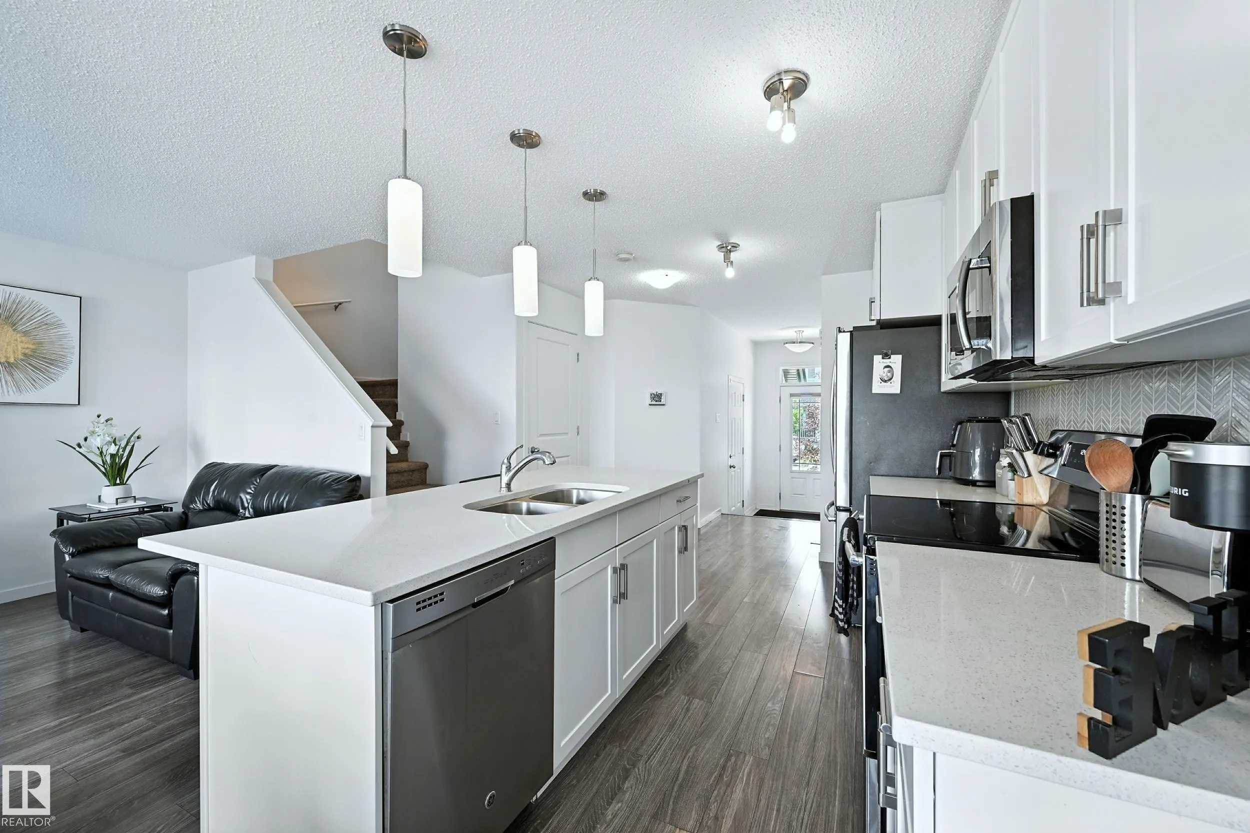 7773 EIFERT Crescent