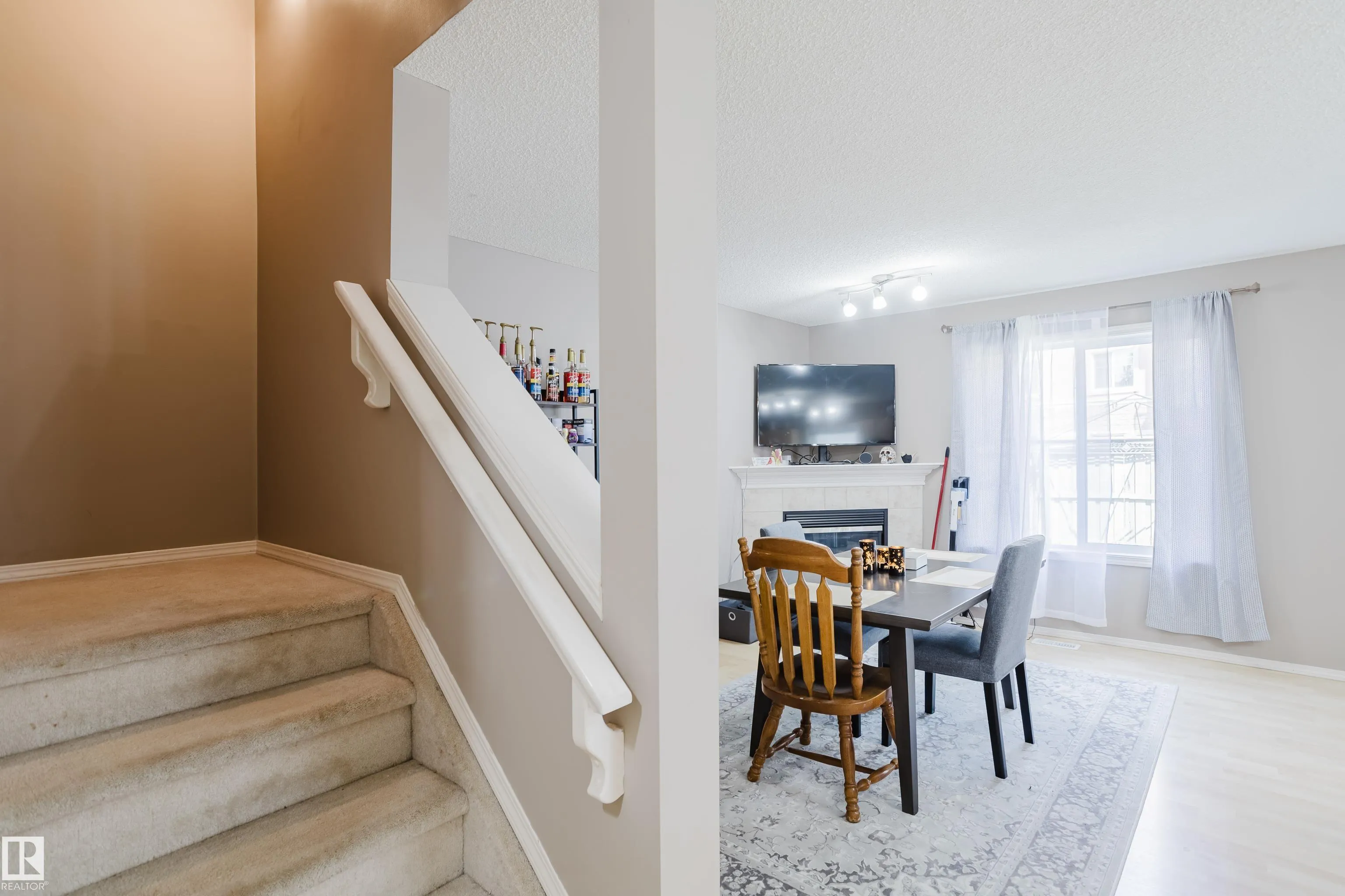 287 MACEWAN Road