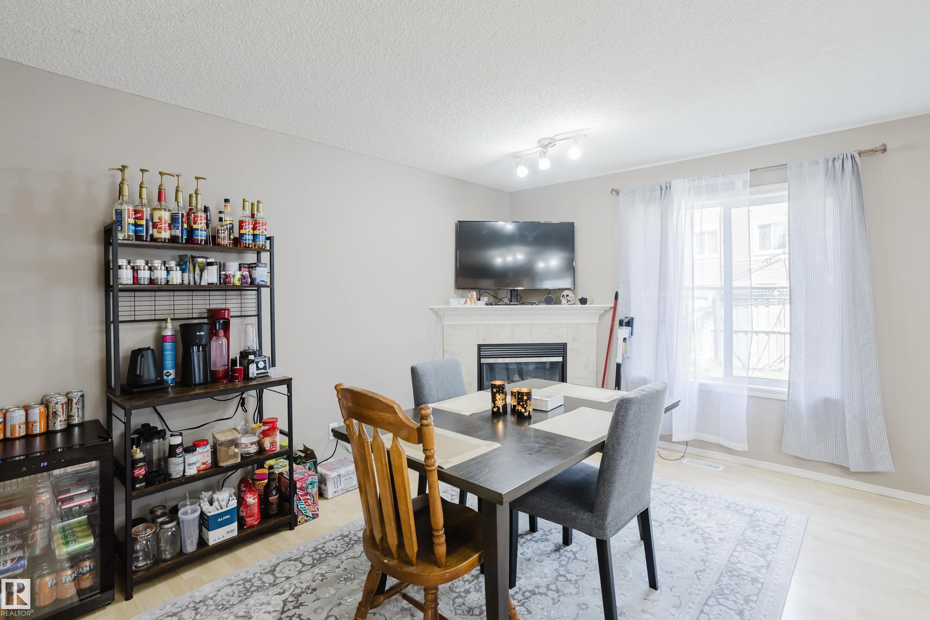 287 MACEWAN Road