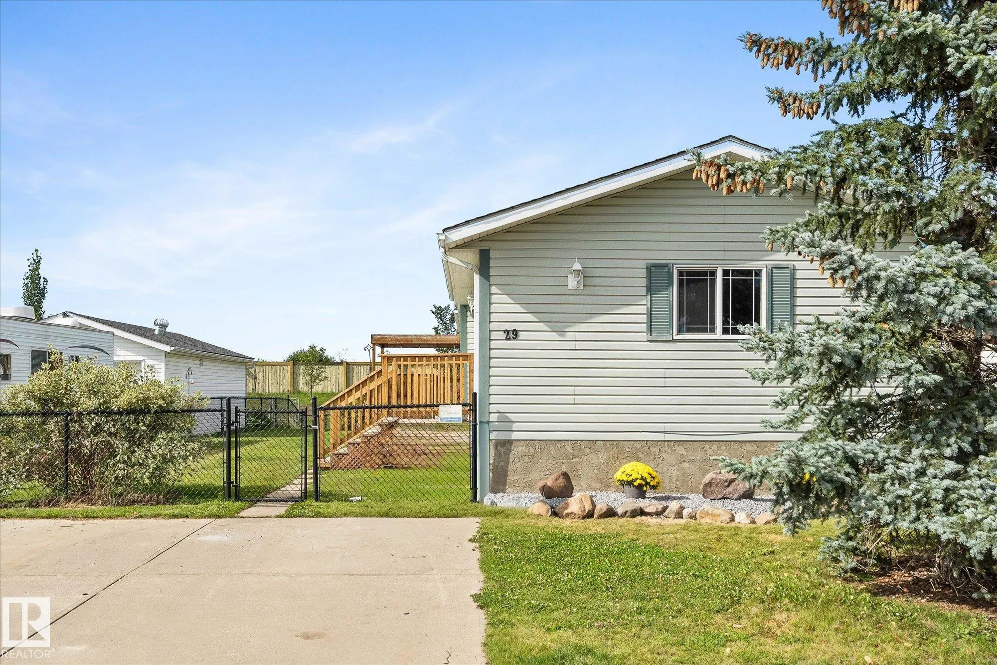 29 GRAYWOOD Cove
