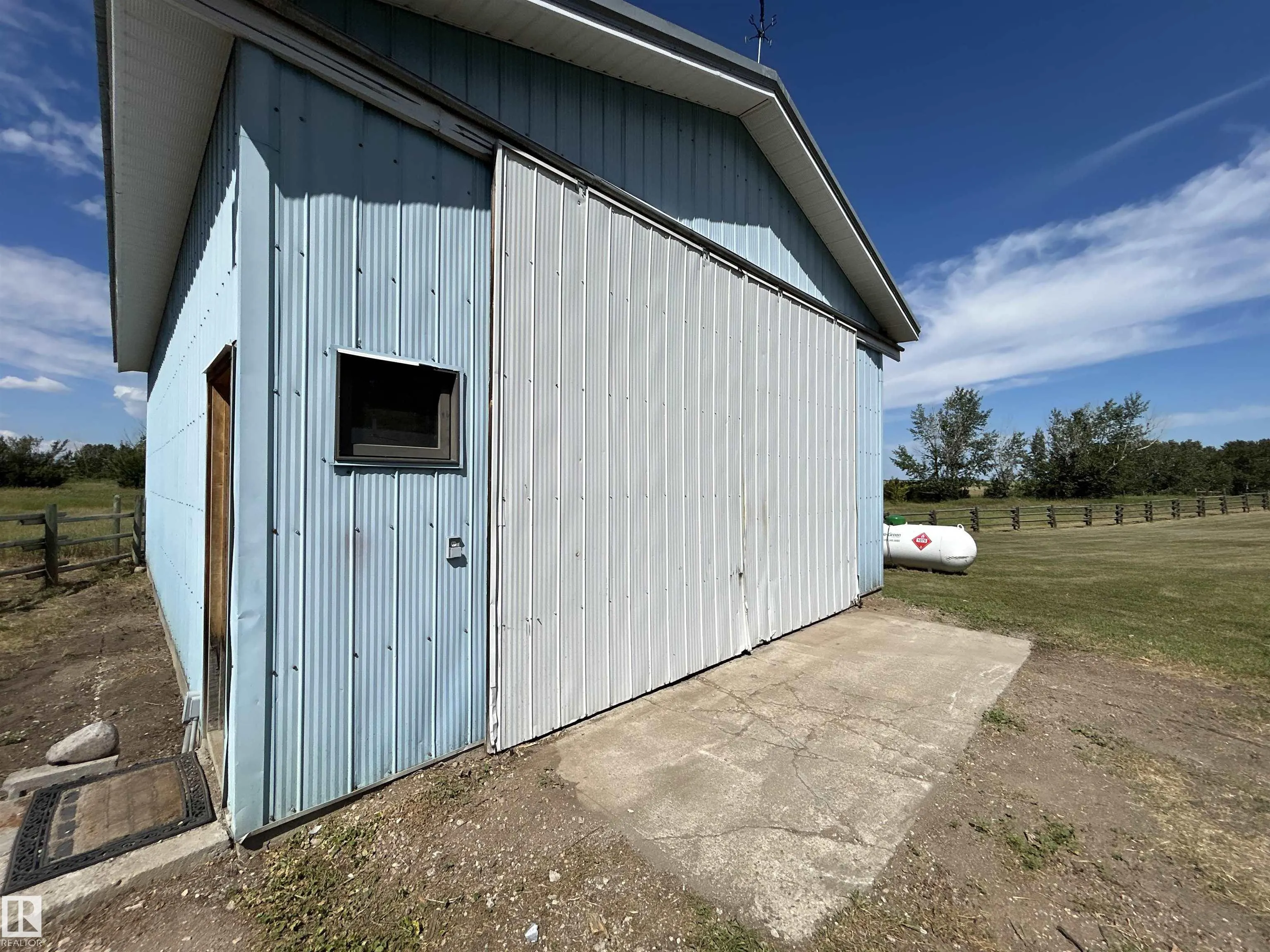 42041 Twp Rd 392