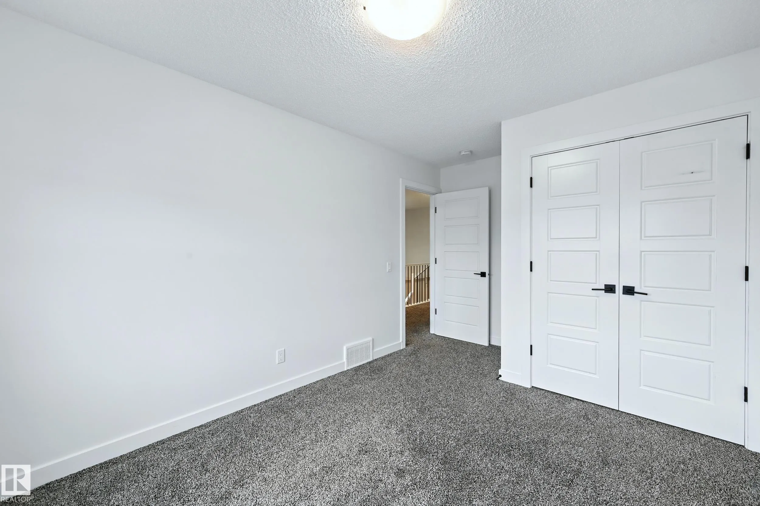 16603 31 Avenue