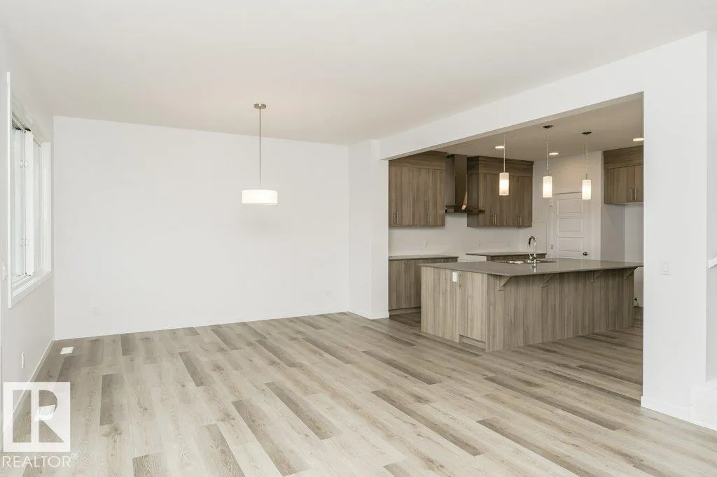 3947 WREN Loop