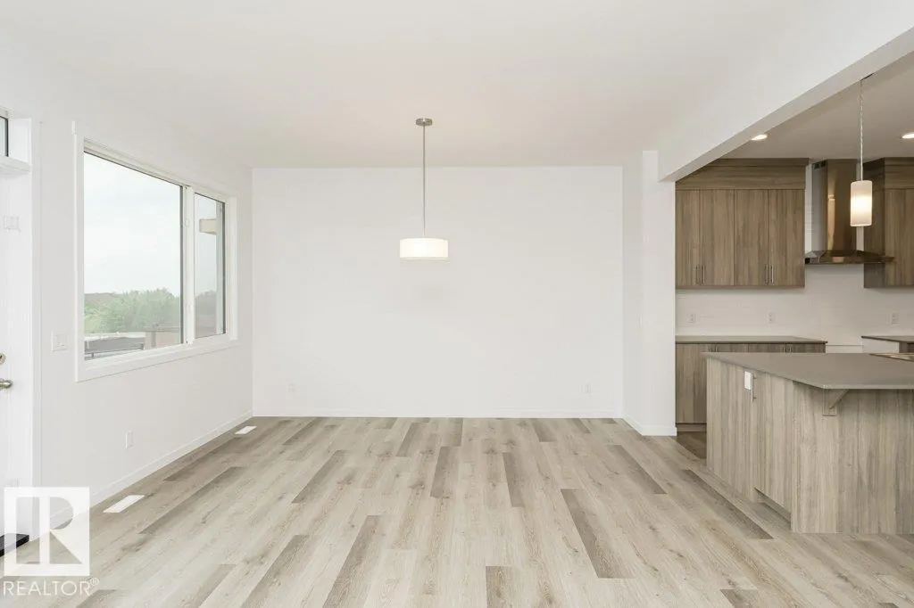 3947 WREN Loop