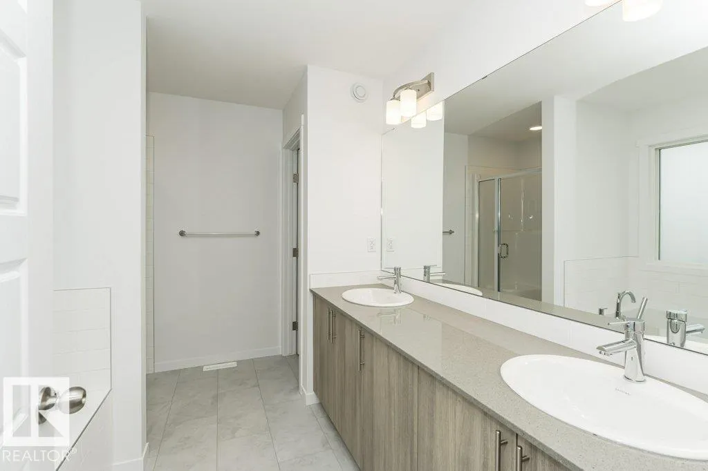 3947 WREN Loop