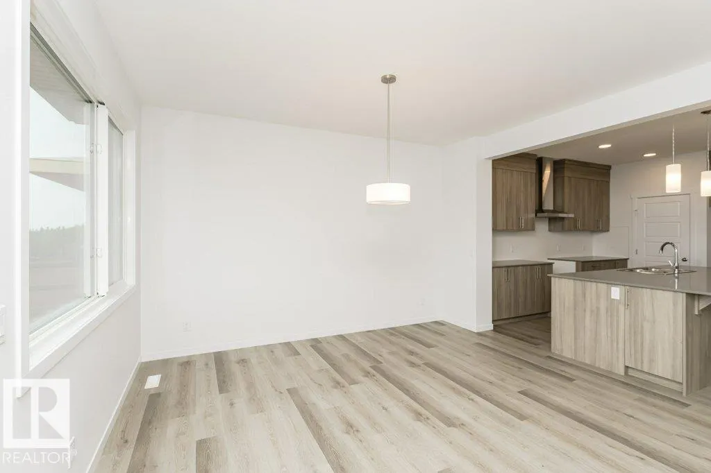 3947 WREN Loop