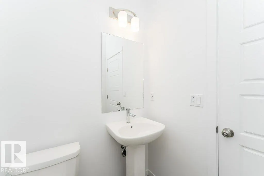 3947 WREN Loop